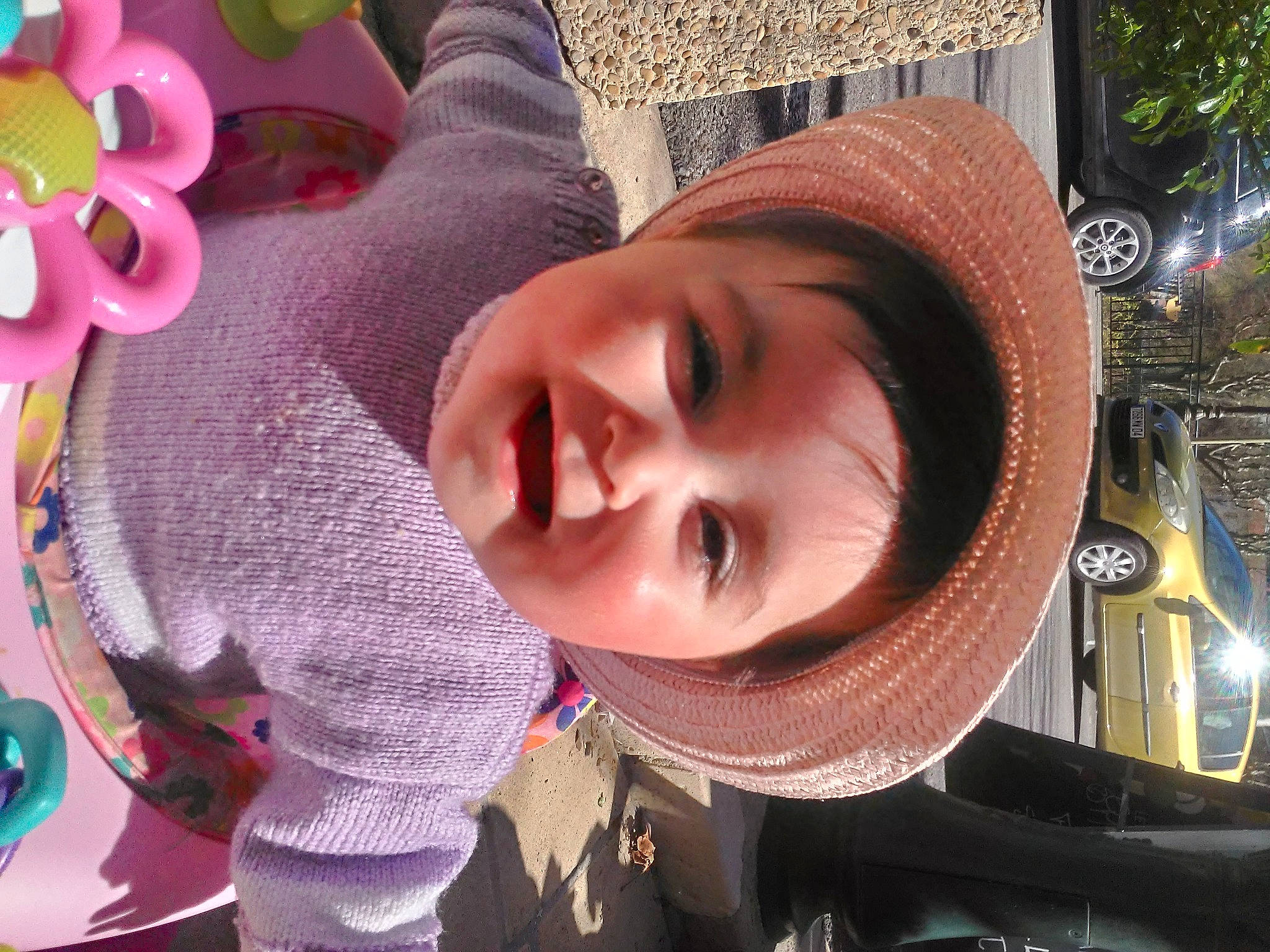 Margaux a rejoint le concours — aidez-le/la à gagner de superbes lots ! cap, cheek, chin, eye, facial_expression, happy, hat, headgear, iris, lip, mammal, mouth, nose, person, plant, product, skin, smile, sun_hat, toddler