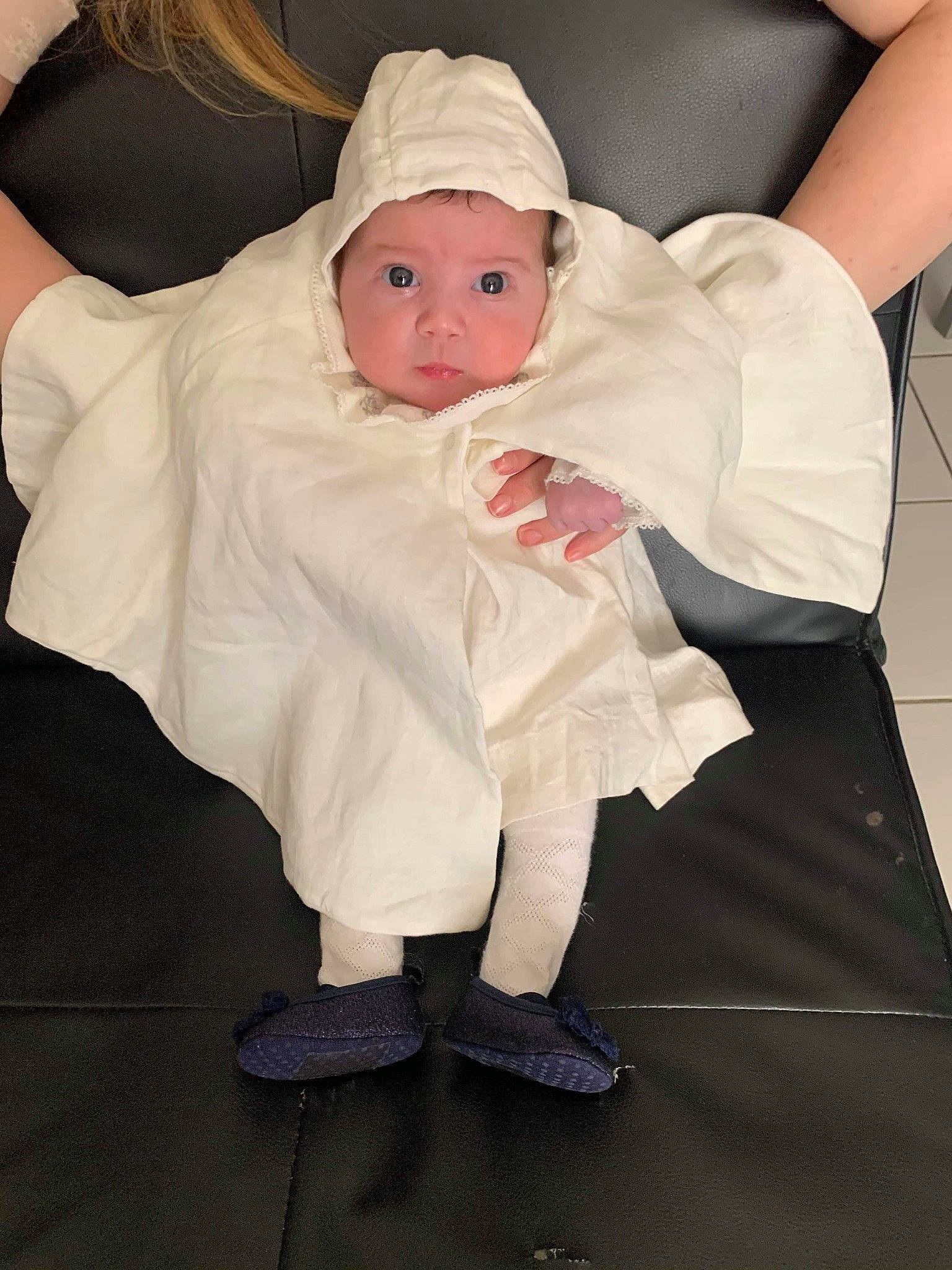 Dania a rejoint le concours — aidez-le/la à gagner de superbes lots ! arm, baby, child, costume, hand, head, headwear, leg, person