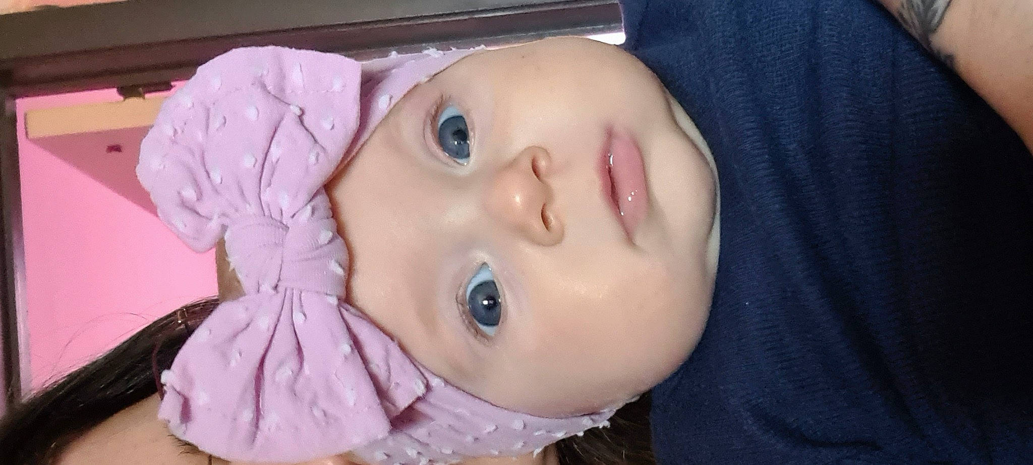 Hope a rejoint le concours — aidez-le/la à gagner de superbes lots ! baby, baby_toddler_clothing, cheek, child, chin, eye, eyebrow, eyelash, fashion_accessory, head, headgear, headwear, iris, lip, mouth, nose, person, pink, purple, skin