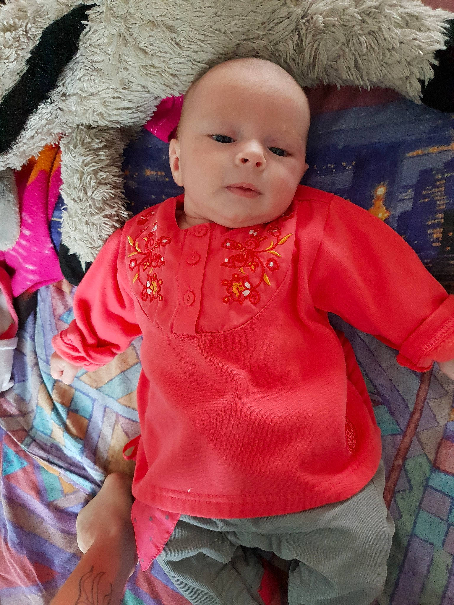 Hailey a rejoint le concours — aidez-le/la à gagner de superbes lots ! child, girl, human_hair_color, infant, person, pink, product, skin, textile, toddler