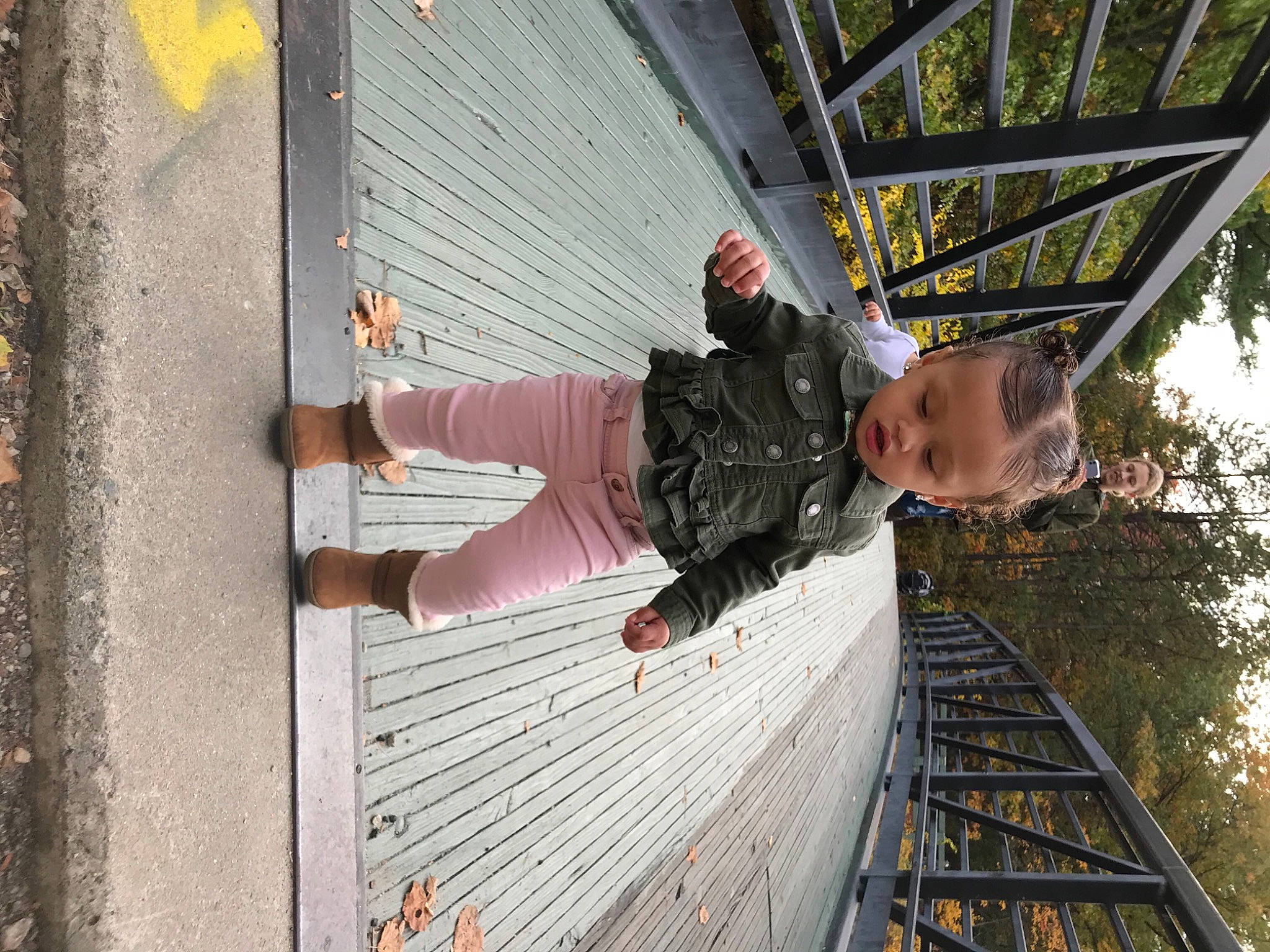 Kamaiyah is registered to the contest to win money with this photo: person