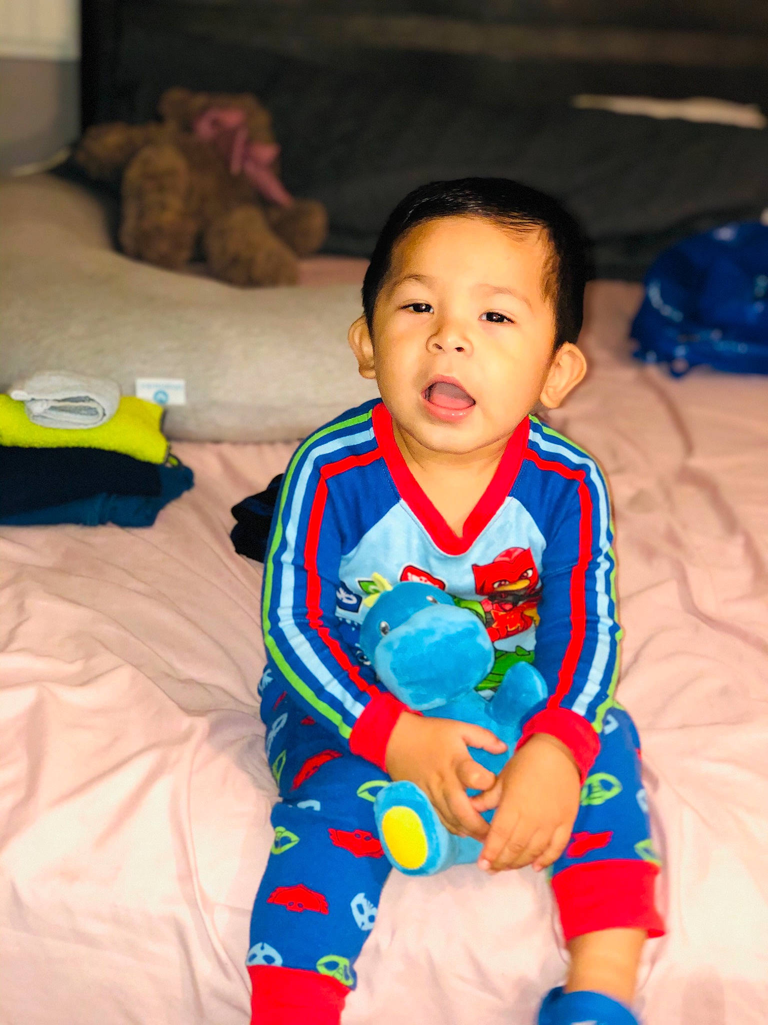 Leonel is registered to the contest to win money with this photo: baby, baby_products, baby_toddler_clothing, baby_toys, bed, child, comfort, ear, linens, nose, overall, person, plastic, play, sock, stuffed_toy, toddler, toy