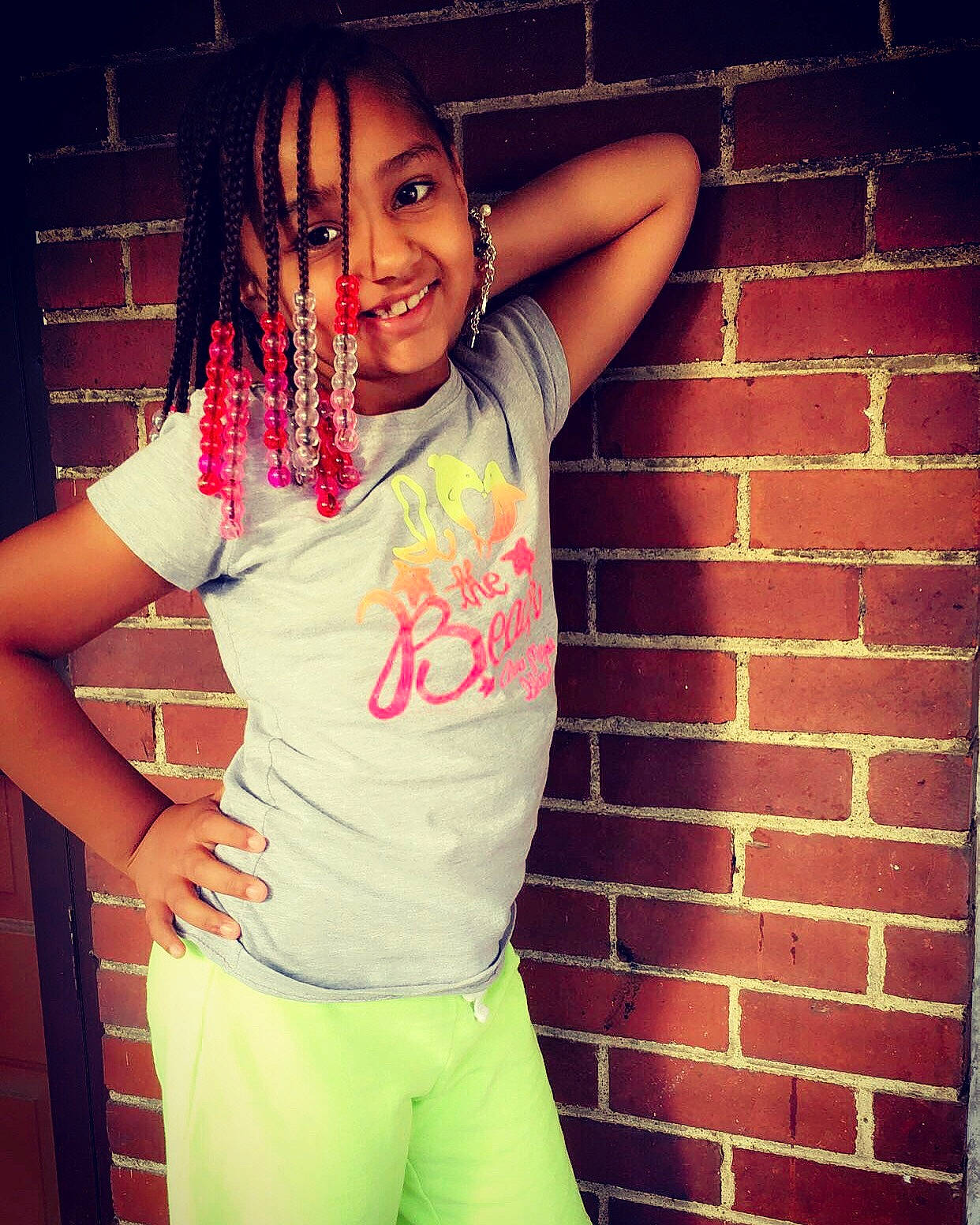 Anya is registered to the contest to win money with this photo: arm, beauty, cheek, cool, face, facial_expression, forehead, friendship, fun, hair, hairstyle, joy, lady, lip, long_hair, nose, person, pink, shoulder, skin