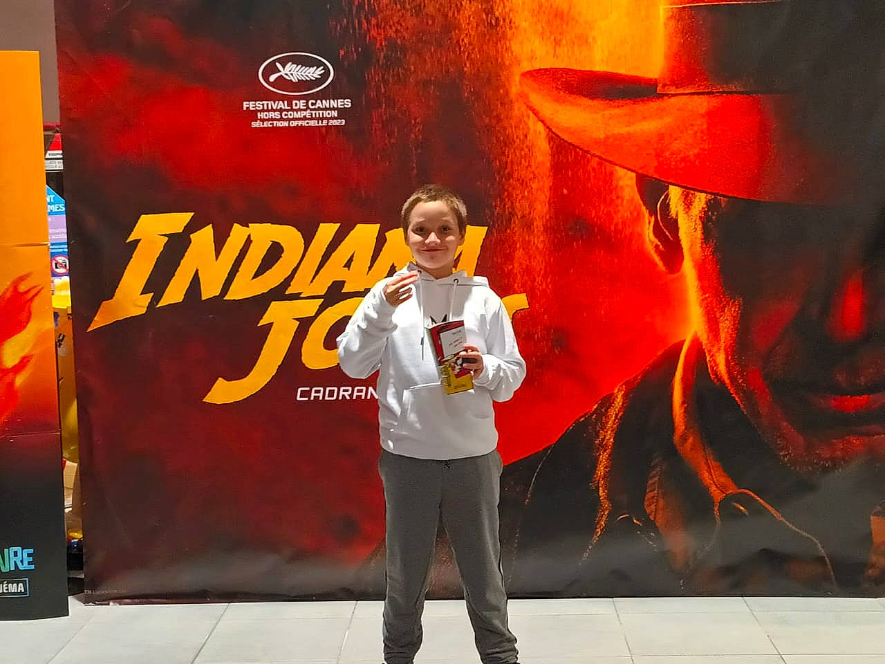 Ethan participe au concours pour gagner de l'argent avec cette photo : advertising, animation, art, artist, brand, entertainment, event, font, fun, graphic_design, graphics, happy, heat, illustration, joy, logo, orange, performance, performance_art, performing_arts