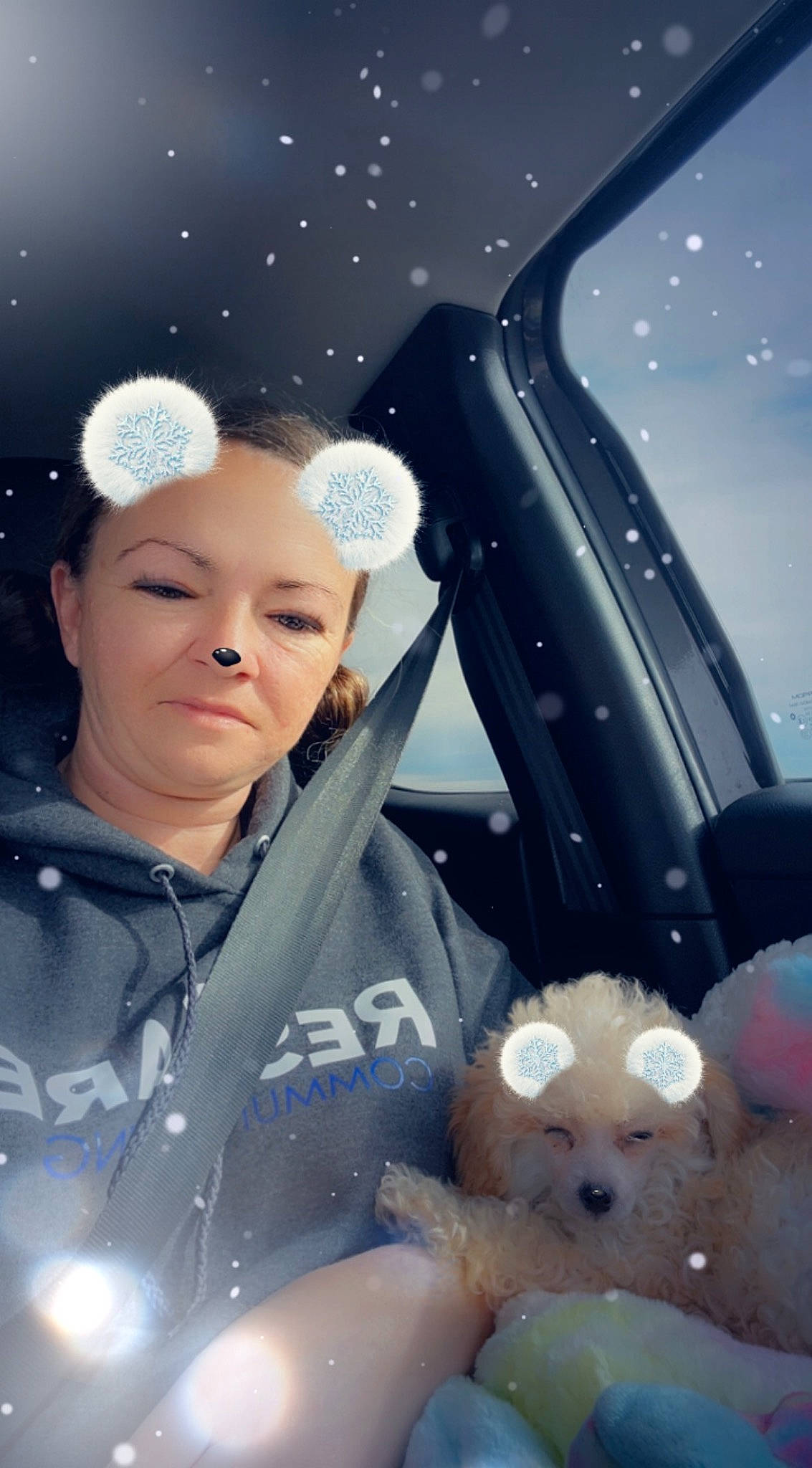 Penelope is registered to the contest to win money with this photo: auto_part, automotive_design, automotive_exterior, automotive_window_part, car, event, family_car, flash_photography, fun, fur, gesture, happy, jewellery, luxury_vehicle, motor_vehicle, sky, space, stuffed_toy, toy, vehicle_door