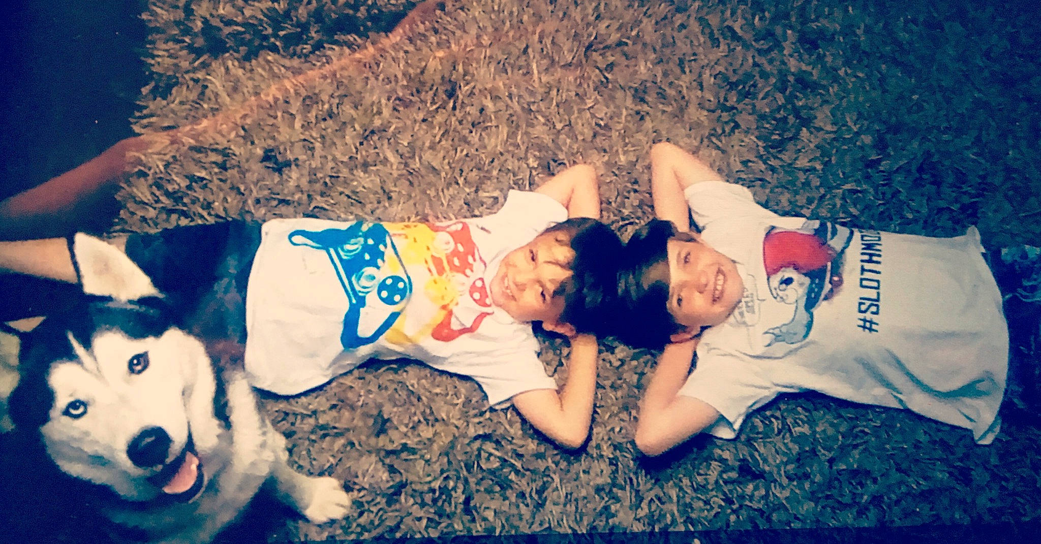 Aydin is registered to the contest to win money with this photo: cool, fun, happy, joy, leg, love, person, photograph, photography, sky, smile