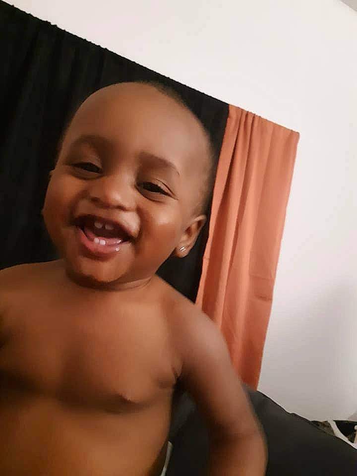 Kace is registered to the contest to win money with this photo: arm, baby, black_hair, cheek, child, chin, face, facial_expression, fun, head, laugh, lip, mouth, muscle, neck, nose, person, photography, skin, smile