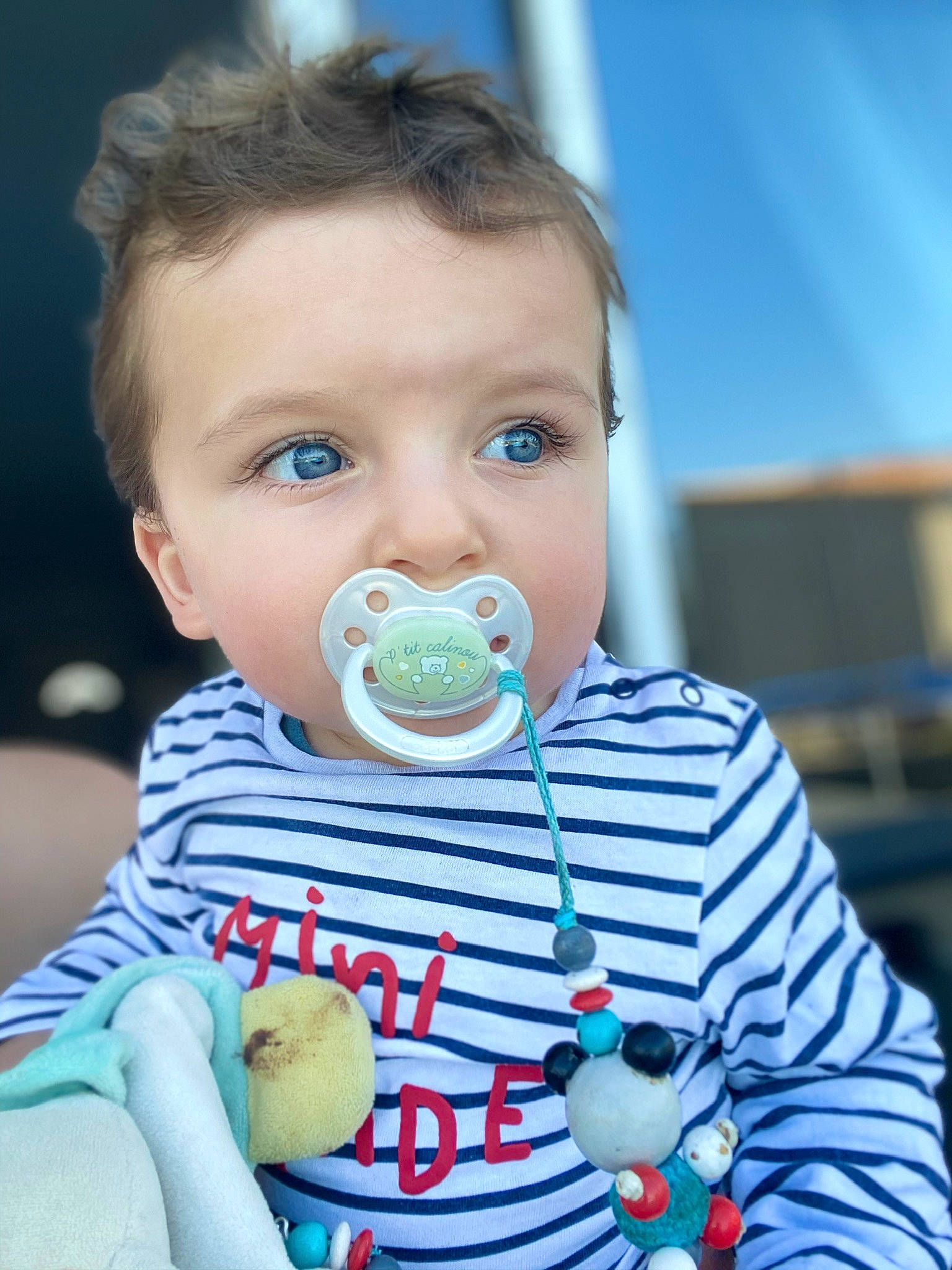 Lylian a rejoint le concours — aidez-le/la à gagner de superbes lots ! azure, baby, baby_toddler_clothing, blue, cheek, child, drinkware, facial_expression, finger, food, fun, grass, happy, mouth, nose, people, person, sleeve, sweetness, toddler