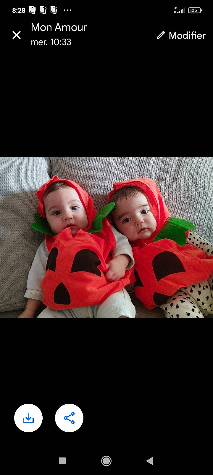 Mathieu Et Maxence participe au concours pour gagner de l'argent avec cette photo : baby, baby_toddler_clothing, beanie, cap, child, comfort, event, fictional_character, fun, fur, happy, knit_cap, lap, linens, pattern, person, room, sitting, sleeve, t_shirt