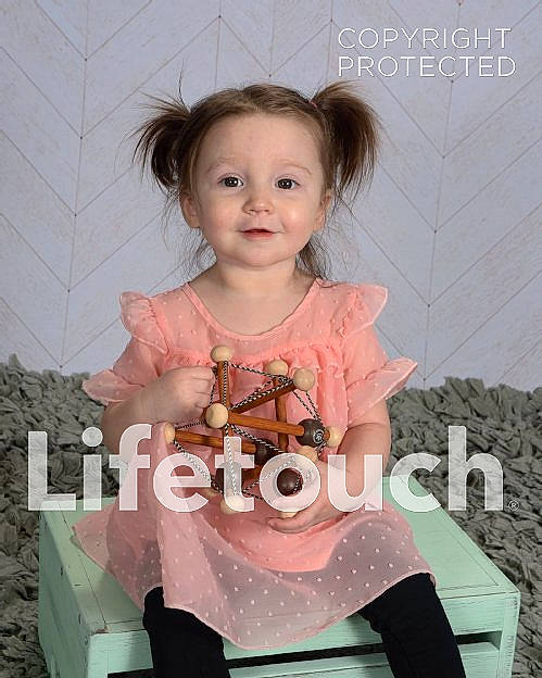 Rosalina is registered to the contest to win money with this photo: brown_hair, child, child_model, joint, joy, neck, person, play, shoulder, sitting, sleeve, stock_photography, teddy_bear, toddler, violin