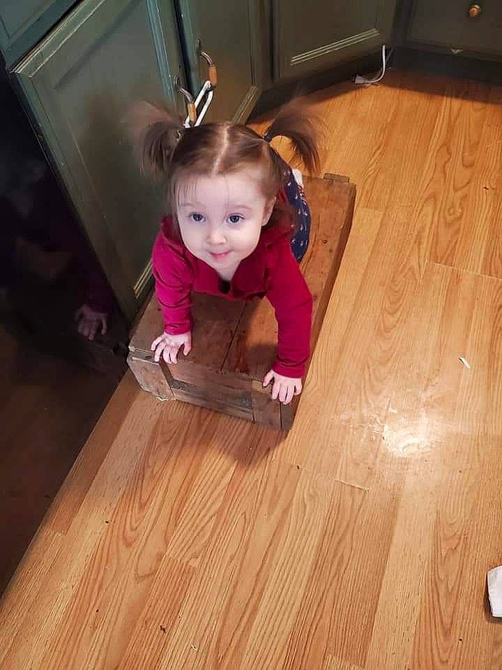 Rosalina is registered to the contest to win money with this photo: child, crawling, floor, flooring, hardwood, laminate_flooring, leg, person, play, toddler, varnish, wood, wood_flooring