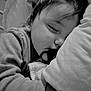 Mao a rejoint le concours — aidez-le/la à gagner de superbes lots ! arm, baby, bedding, black_and_white, blanket, close_up, cozy, crib, eyelashes, hair, hand, infant, monochrome, pacifier, peaceful, pillow, portrait, sleeping, snuggling, soft_texture