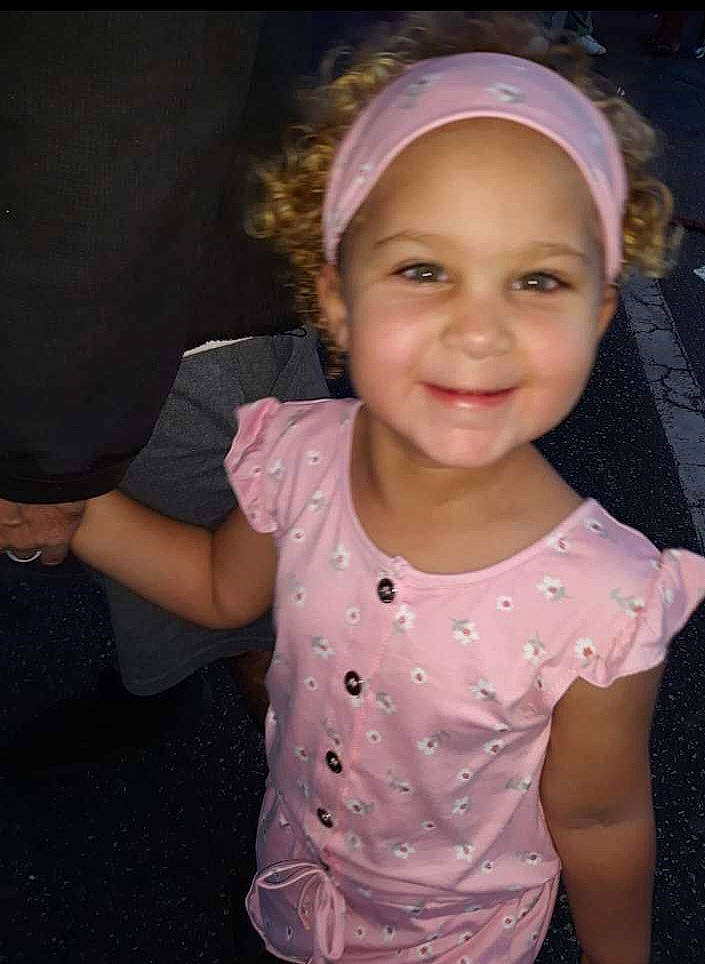 Jayda is registered to the contest to win money with this photo: baby_toddler_clothing, cap, cheek, chin, face, flash_photography, fun, gesture, hair, hairstyle, happy, head, headgear, headwear, iris, joy, lip, neck, person, pink