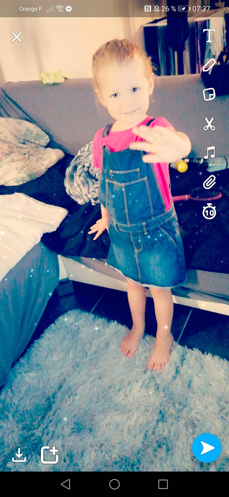 Layannah participe au concours pour gagner de l'argent avec cette photo : baby_toddler_clothing, barefoot, blue, child, doll, electric_blue, fun, happy, human_leg, joy, leisure, pattern, people, person, pink, room, sitting, sleeve, snapshot, textile