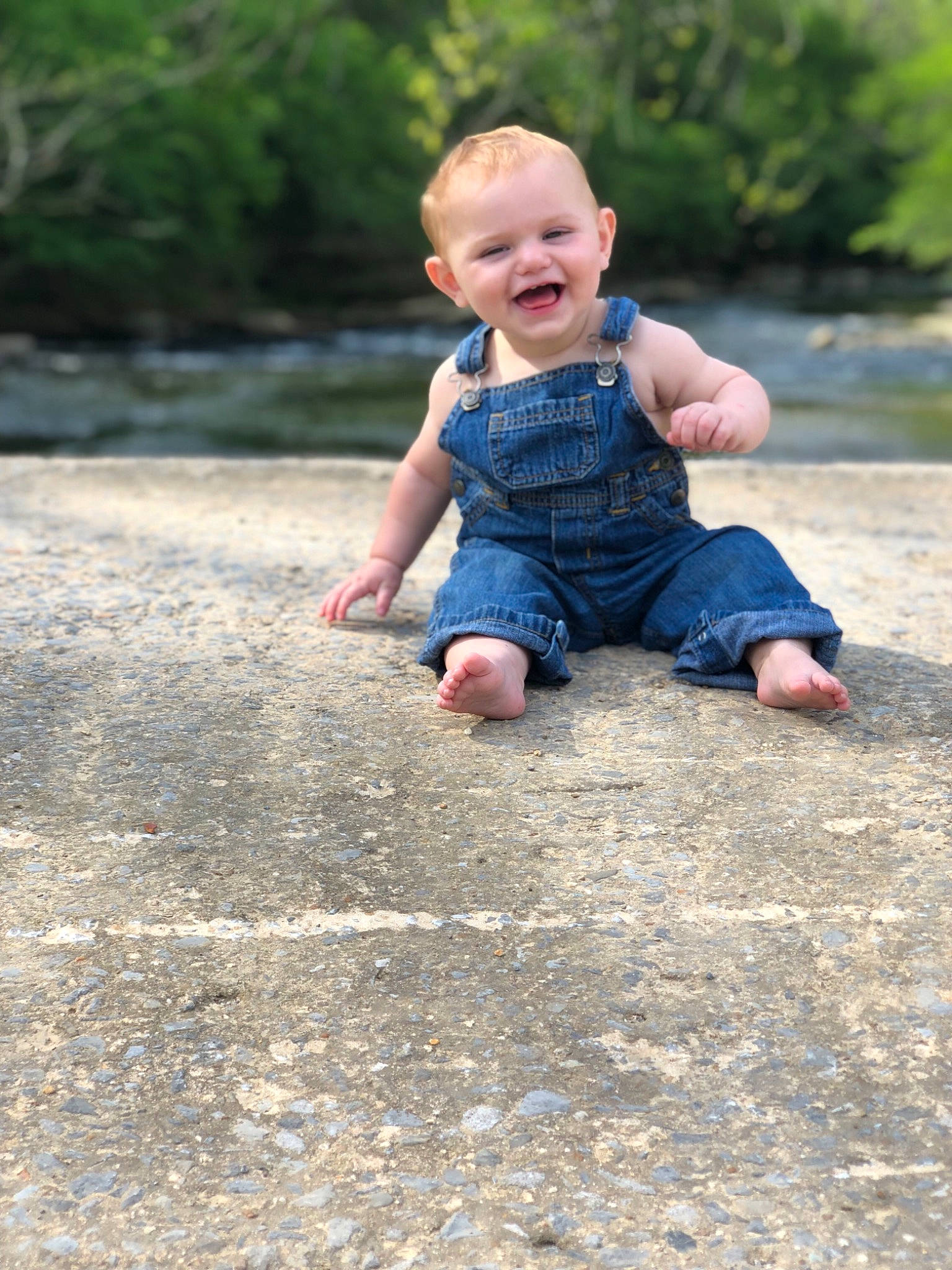 Lukah is registered to the contest to win money with this photo: baby, child, fun, grass, leisure, male, people, person, photograph, photography, play, sitting, skin, smile, summer, toddler, vacation