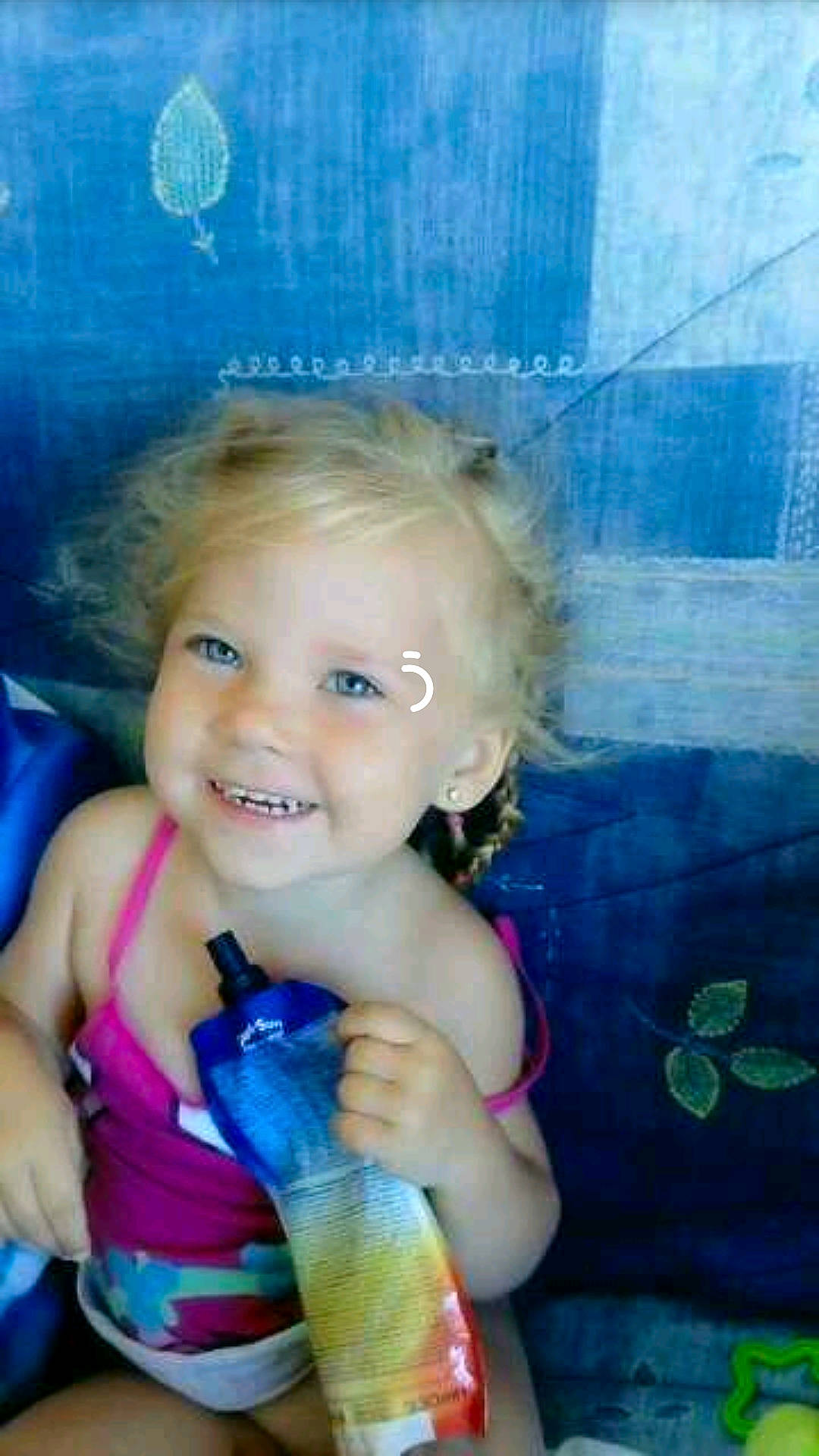 Tiya a rejoint le concours — aidez-le/la à gagner de superbes lots ! blond, cheek, child, eye, face, facial_expression, fun, hair, iris, joy, lip, mouth, nose, person, photography, smile, toddler, tooth