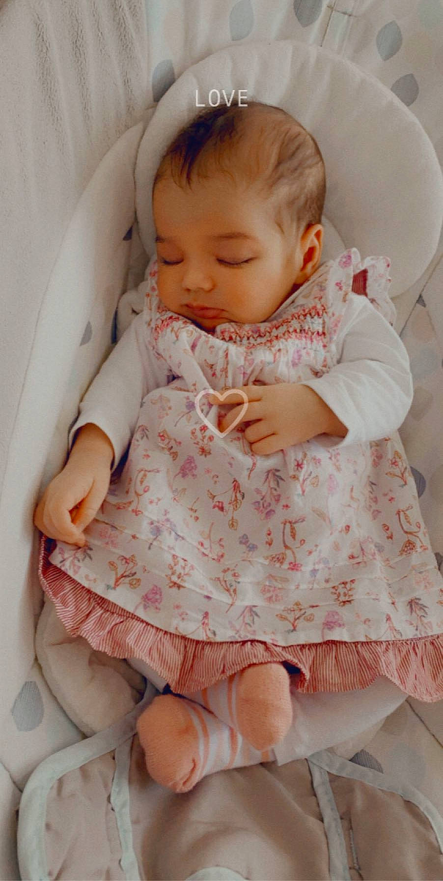 Camelia a rejoint le concours — aidez-le/la à gagner de superbes lots ! baby, baby_products, baby_safety, baby_sleeping, baby_toddler_clothing, cheek, child, person, pink, product, skin, sleep, textile, toddler