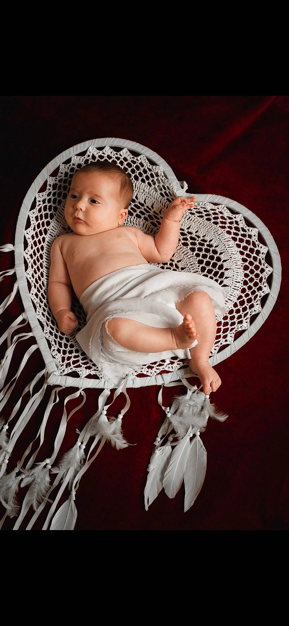 Lyana participe au concours pour gagner de l'argent avec cette photo : abdomen, baby, baby_products, baby_sleeping, baby_toddler_clothing, chest, child, comfort, event, fashion_accessory, fashion_design, flash_photography, hair_accessory, happy, headpiece, jewellery, person, sitting, textile, thigh