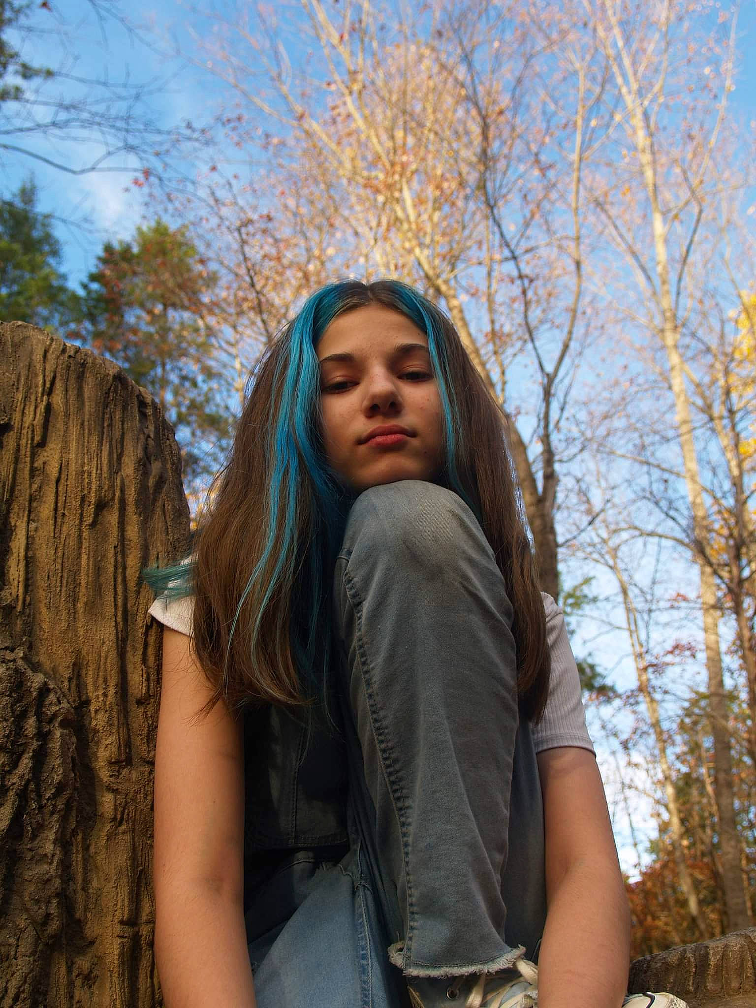 Leighanna is registered to the contest to win money with this photo: blond, brown_hair, electric_blue, eye, facial_expression, fashion, flash_photography, grass, hairstyle, happy, human, leisure, long_hair, nature, people_in_nature, person, sky, smile, sunlight, tree