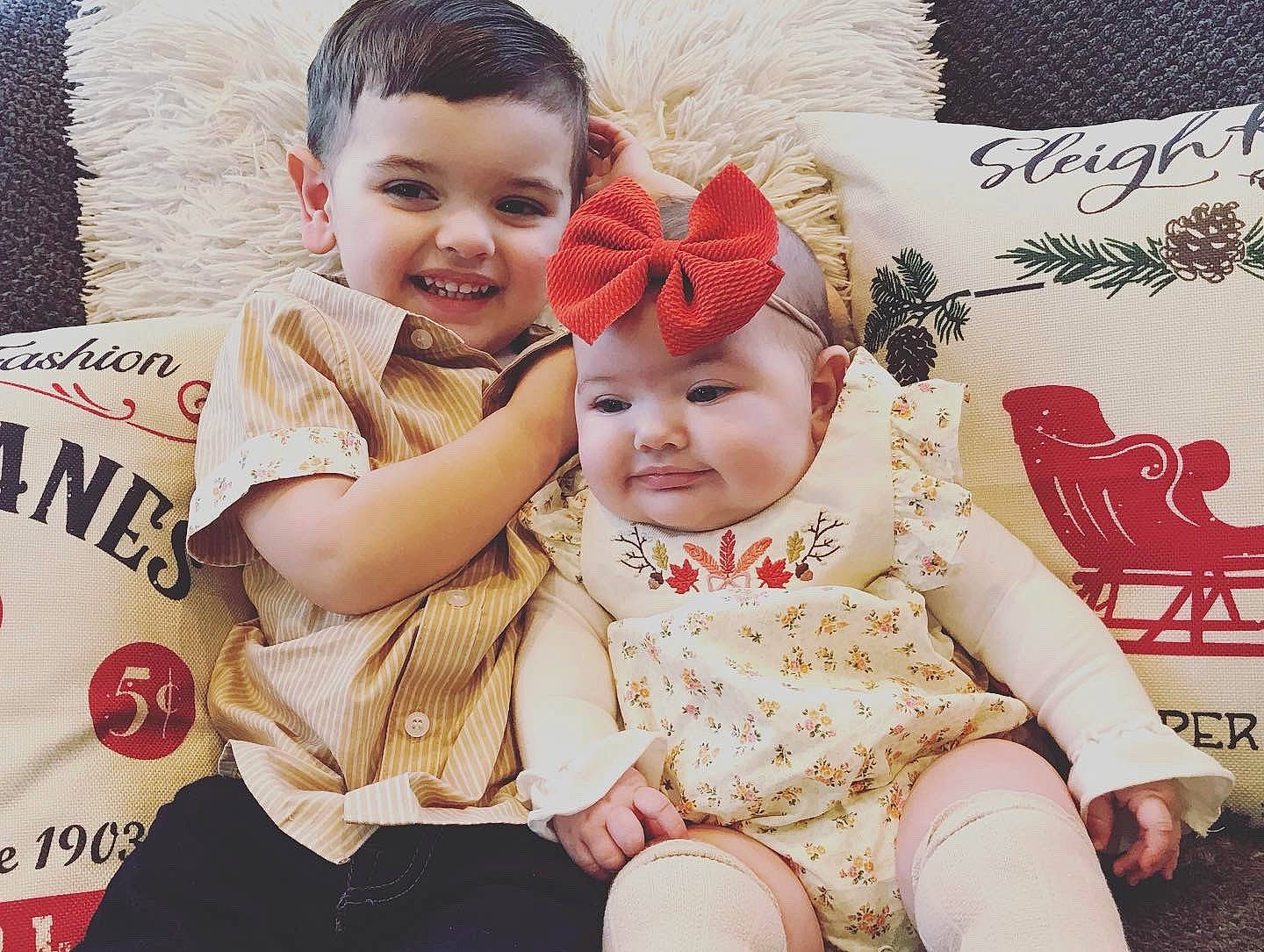 Trace is registered to the contest to win money with this photo: baby, cheek, child, cool, daughter, design, ear, face, family, happy, head, joy, love, nose, people, person, photography, sibling, skin, smile