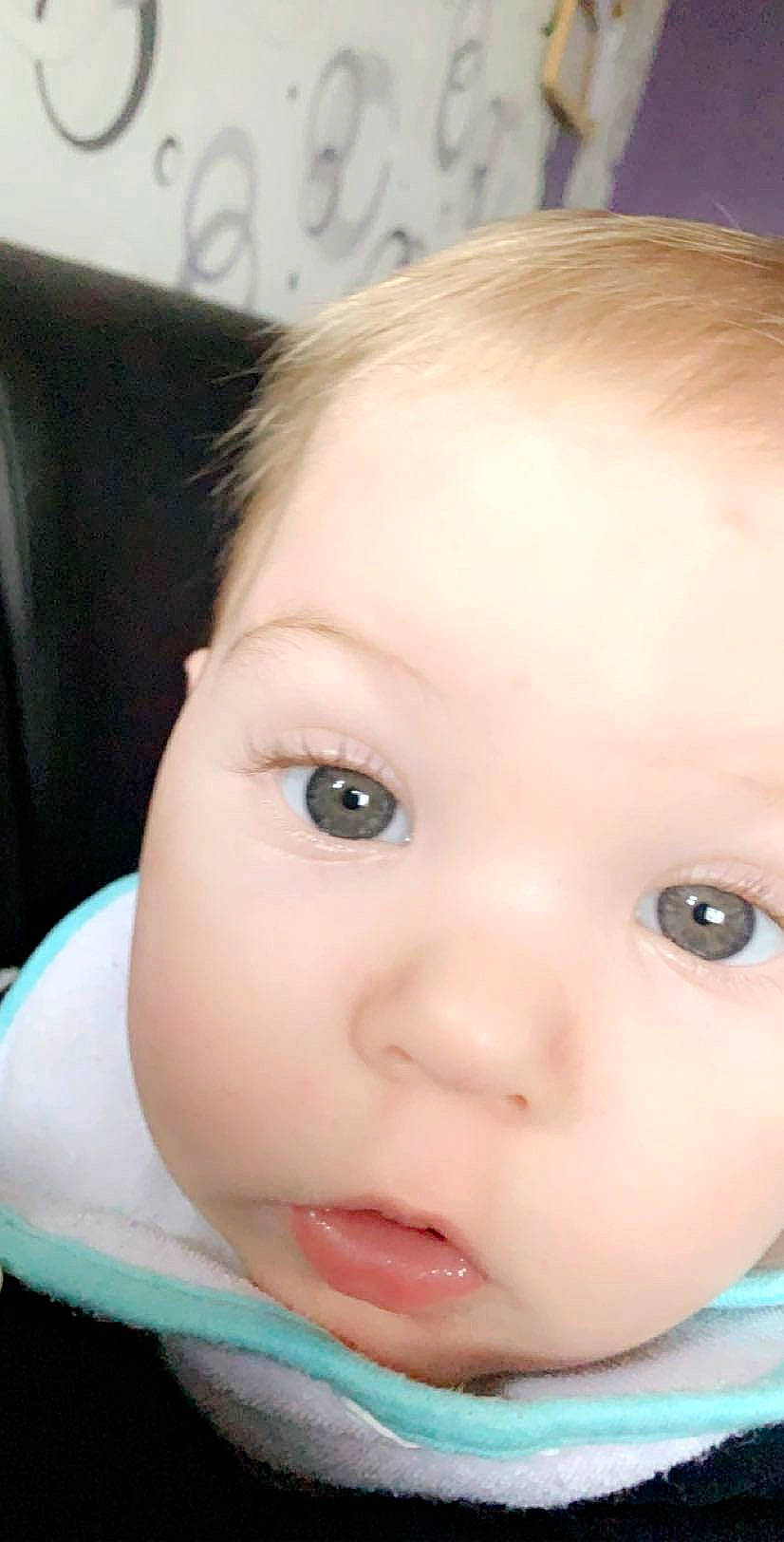 Tyler participe au concours pour gagner de l'argent avec cette photo : baby, beauty, cheek, child, chin, close_up, ear, eye, eyebrow, eyelash, face, forehead, head, iris, lip, mouth, nose, person, portrait_photography, skin