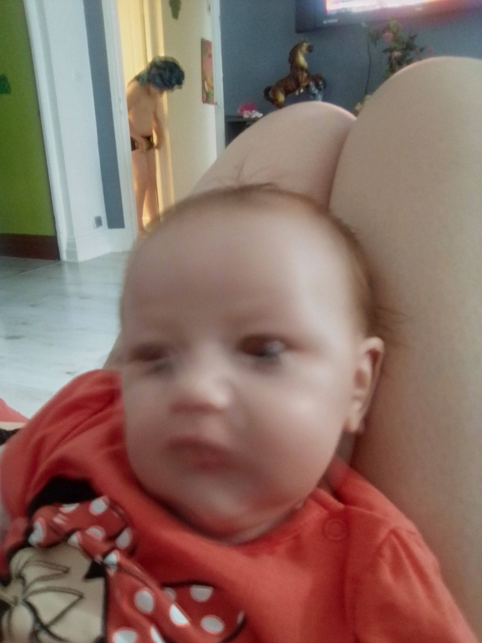 Salomée a rejoint le concours — aidez-le/la à gagner de superbes lots ! baby, cheek, child, chin, ear, eye, face, forehead, head, lip, mouth, muscle, nose, person, skin, toddler