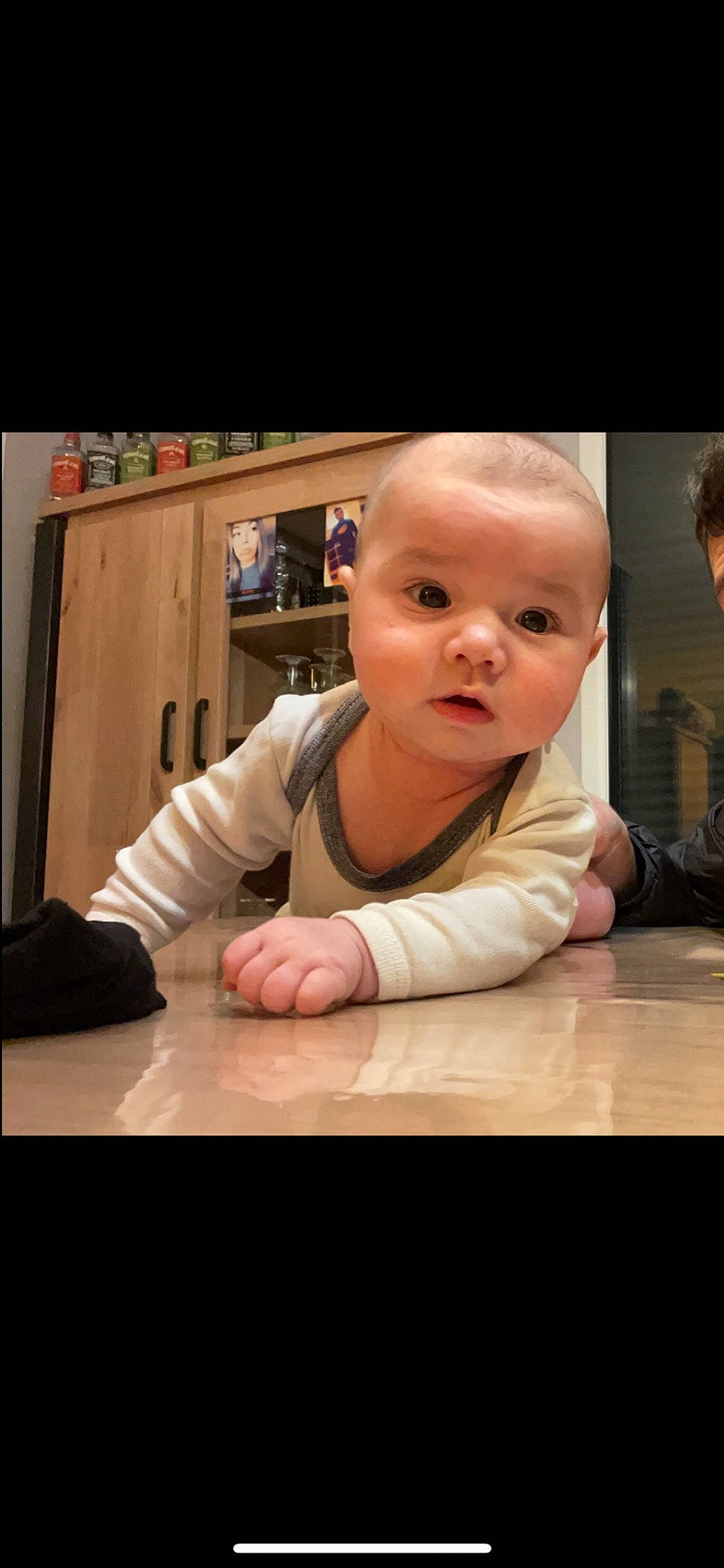 Aaron a rejoint le concours — aidez-le/la à gagner de superbes lots ! baby, baby_toddler_clothing, cheek, child, chin, crawling, eyebrow, face, flash_photography, floor, flooring, hardwood, mouth, nail, nose, person, sitting, skin, thumb, toddler
