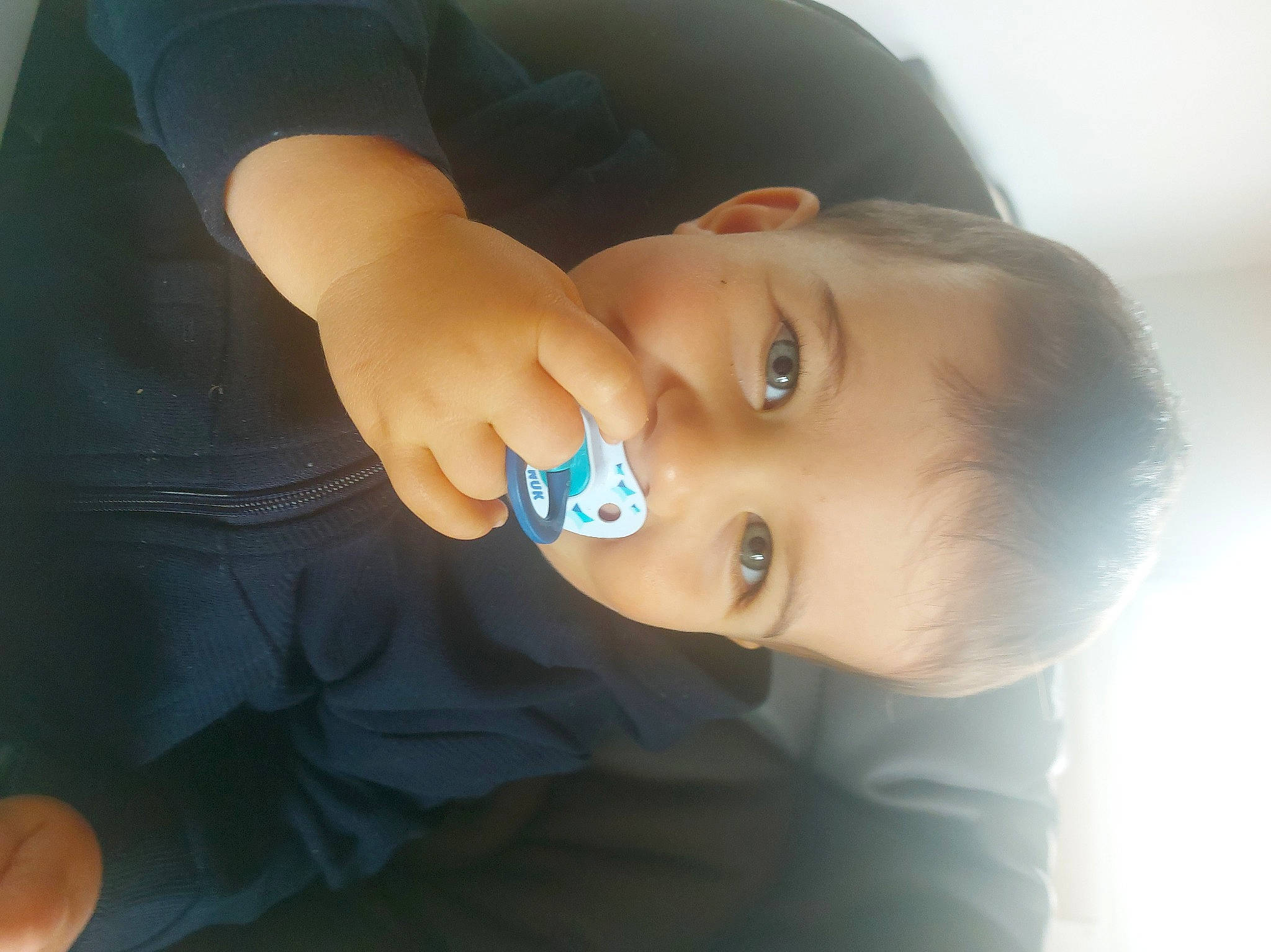 Bjõrn a rejoint le concours — aidez-le/la à gagner de superbes lots ! arm, baby, cheek, dress, ear, eye, eyebrow, eyelash, finger, gesture, hand, happy, iris, lip, mouth, neck, nose, person, skin, smile