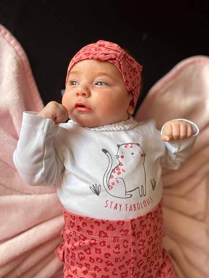 Ilyana participe au concours pour gagner de l'argent avec cette photo : art, baby, baby_sleeping, baby_toddler_clothing, cap, cheek, child, face, head, headgear, headwear, human_body, knit_cap, lip, person, pink, skin, sleeve, textile, toddler