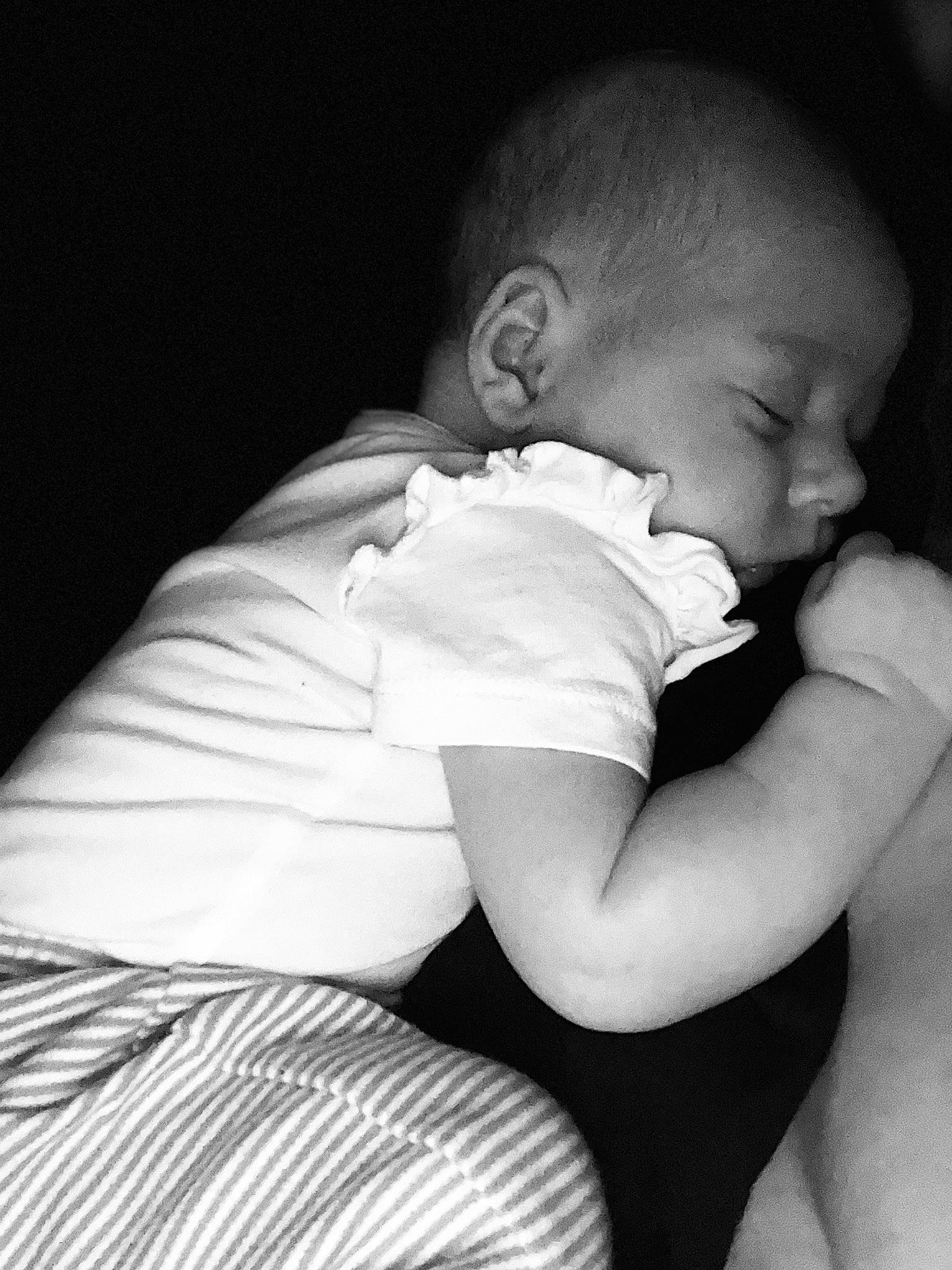 Ella is registered to the contest to win money with this photo: arm, baby, baby_toddler_clothing, chest, comfort, elbow, eye, finger, flash_photography, gesture, hand, happy, human_body, leg, lip, neck, nose, person, shoulder, skin