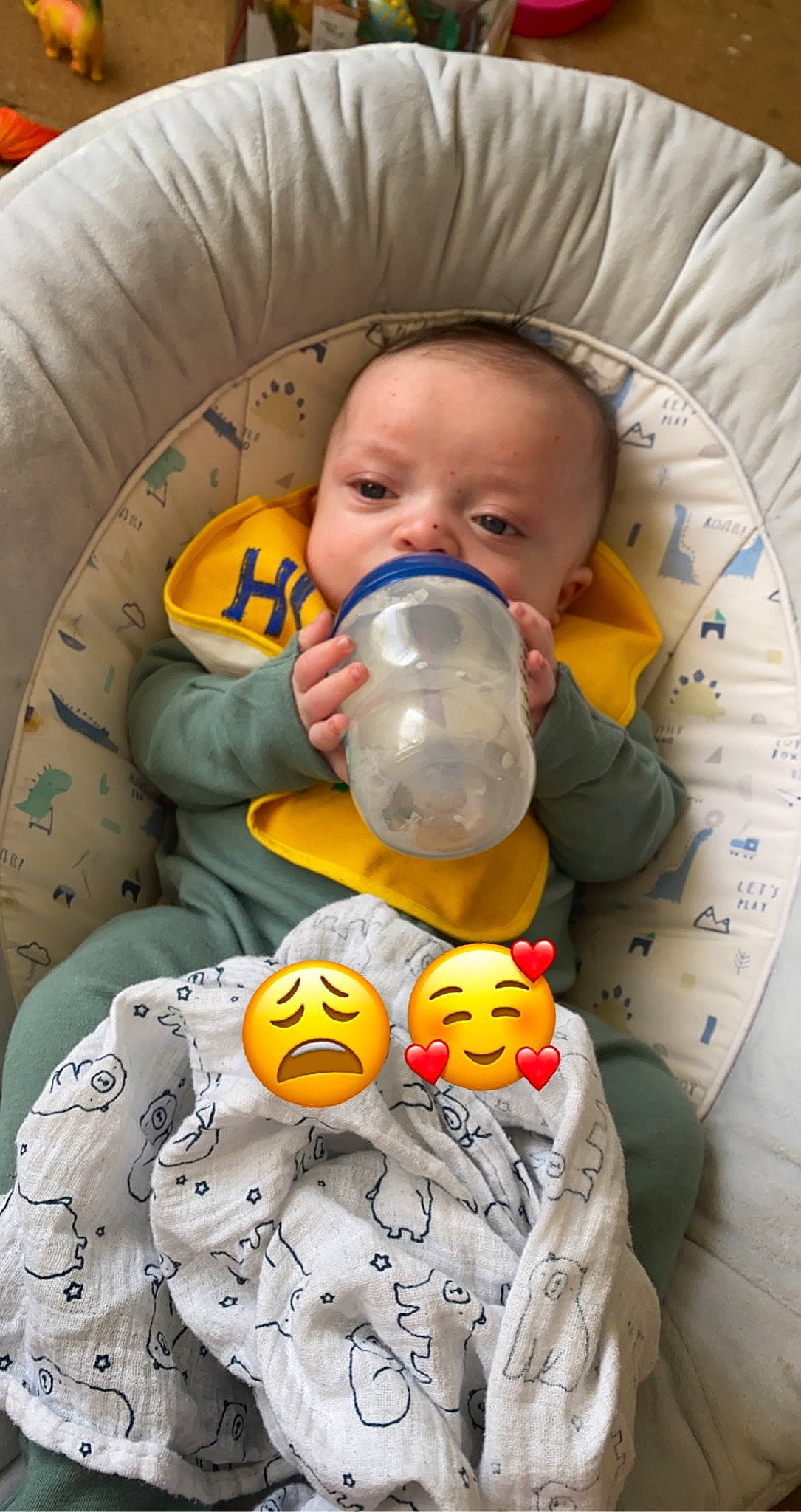 Neco is registered to the contest to win money with this photo: baby, baby_bottle, baby_products, baby_toys, bottle, child, comfort, drink, drinking, drinkware, mouth, person, plastic, plastic_bottle, product, room, textile, toddler, toy, water_bottle