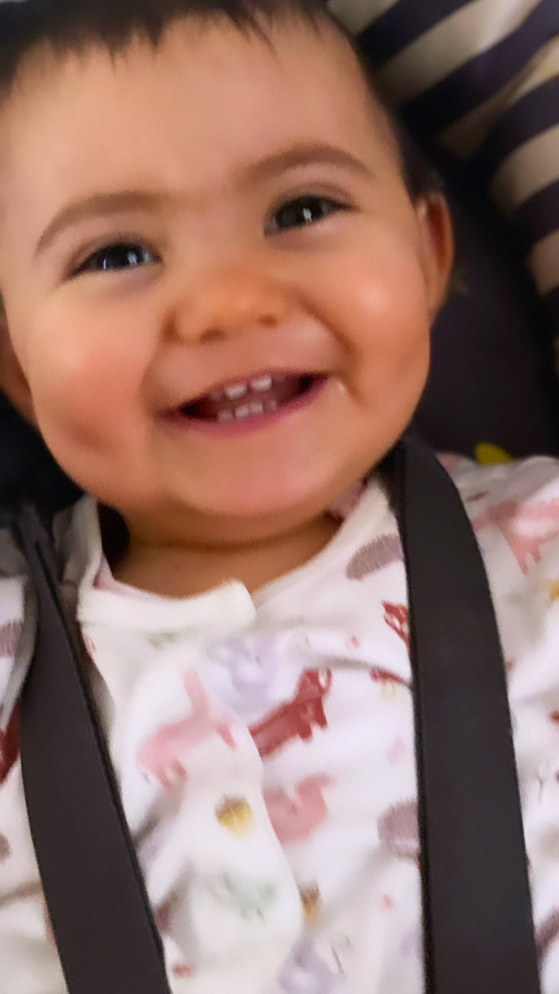 Asmin participe au concours pour gagner de l'argent avec cette photo : baby, cheek, chin, dress, eye, eyebrow, happy, headgear, iris, joy, lip, mouth, neck, nose, person, pink, skin, sleeve, smile, toddler