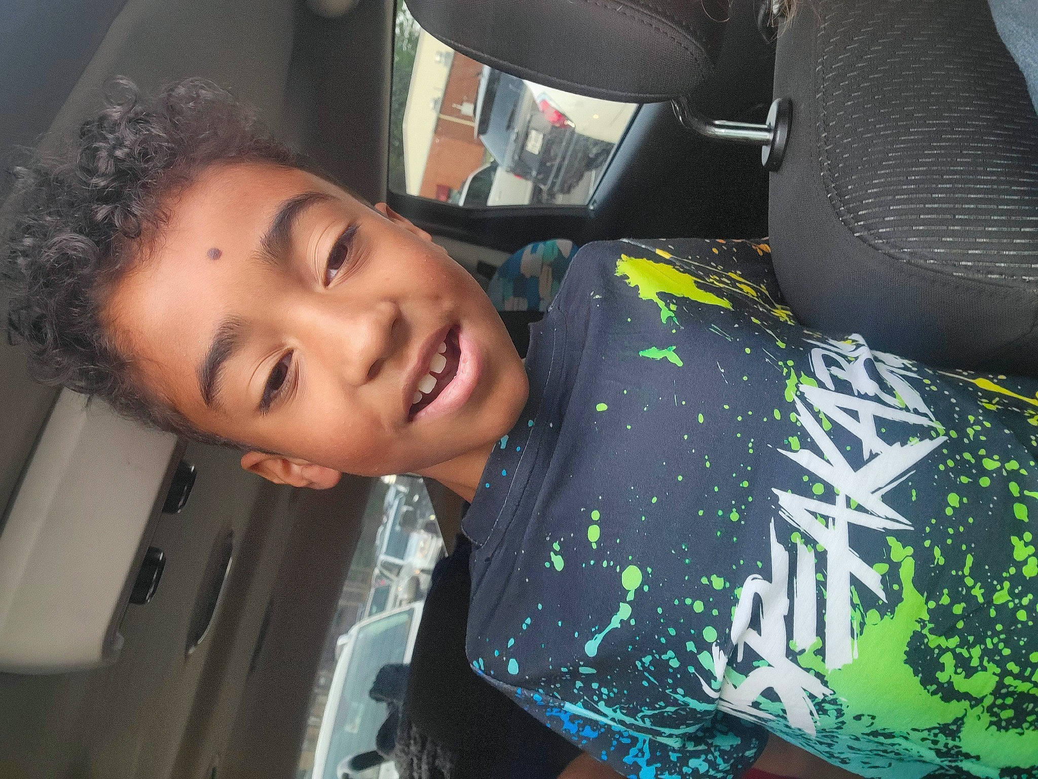 Jermauri is registered to the contest to win money with this photo: auto_part, automotive_design, automotive_exterior, automotive_tire, automotive_wheel_system, black_hair, car_seat, car_seat_cover, electric_blue, eyelash, flash_photography, fun, head_restraint, human_leg, joy, luxury_vehicle, motor_vehicle, pattern, person, smile