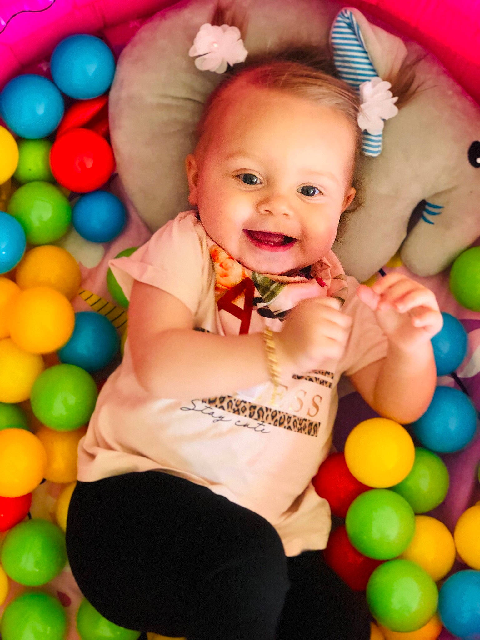 Kendal is registered to the contest to win money with this photo: baby, baby_playing_with_toys, baby_toys, ball_pit, child, fun, happy, joy, person, play, smile, toddler, toy