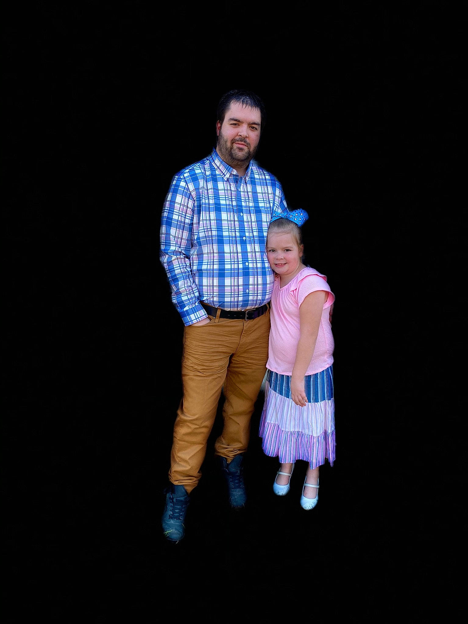 Karleigh joined the competition — help win amazing prizes! darkness, denim, drama, dress_shirt, electric_blue, entertainment, event, fashion_design, flash_photography, formal_wear, fun, gesture, joy, pattern, performance, performing_arts, person, plaid, sleeve, smile