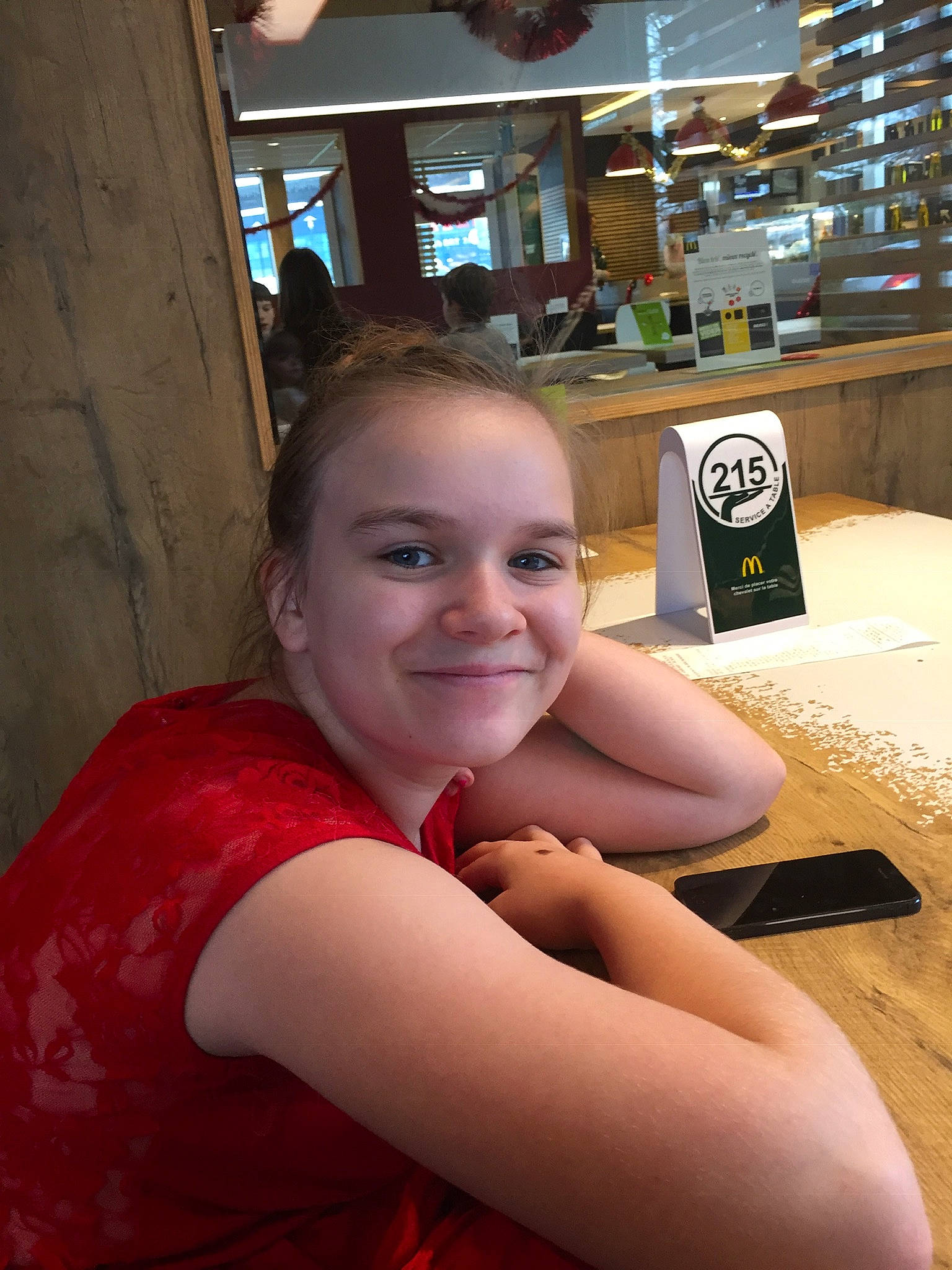 Laura participe au concours pour gagner de l'argent avec cette photo : arm, joy, person