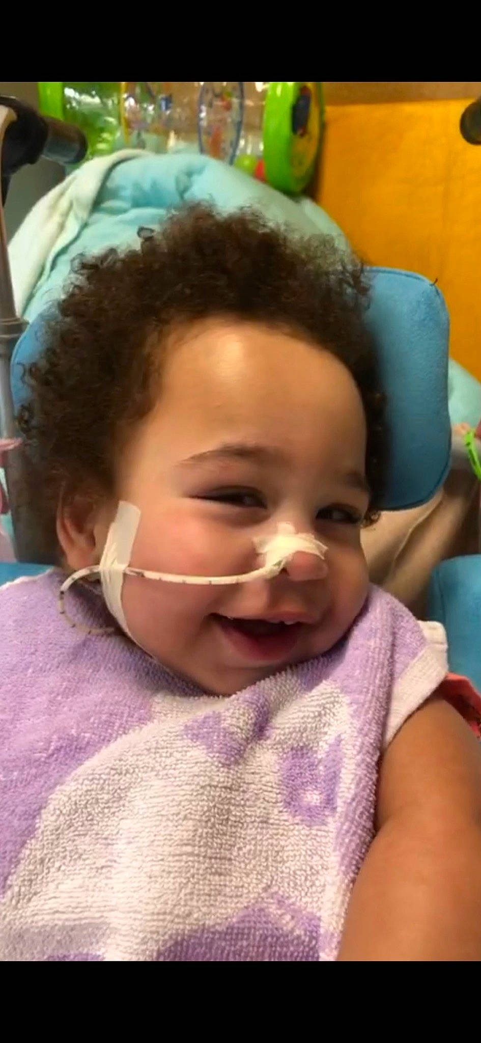 Cheick Et Alassane participe au concours pour gagner de l'argent avec cette photo : baby, cheek, chin, cool, ear, eyebrow, eyelash, forehead, fun, happy, iris, jaw, lip, mouth, neck, nose, person, purple, skin, smile