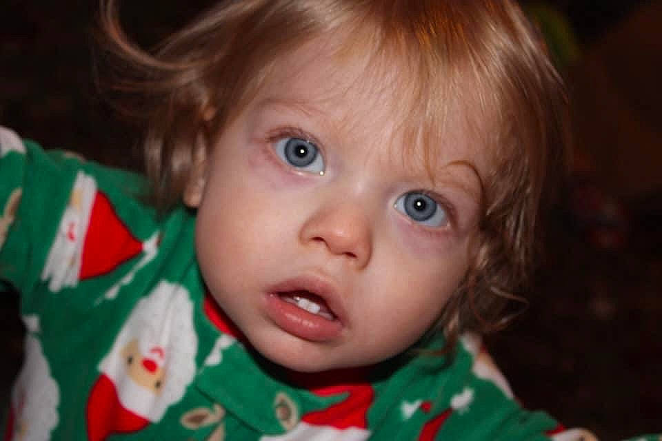 Damian is registered to the contest to win money with this photo: cheek, chin, curious, eyebrow, eyelash, facial_expression, forehead, hair, happy, human_body, iris, lip, mammal, mouth, nose, organ, person, skin, smile, surprise