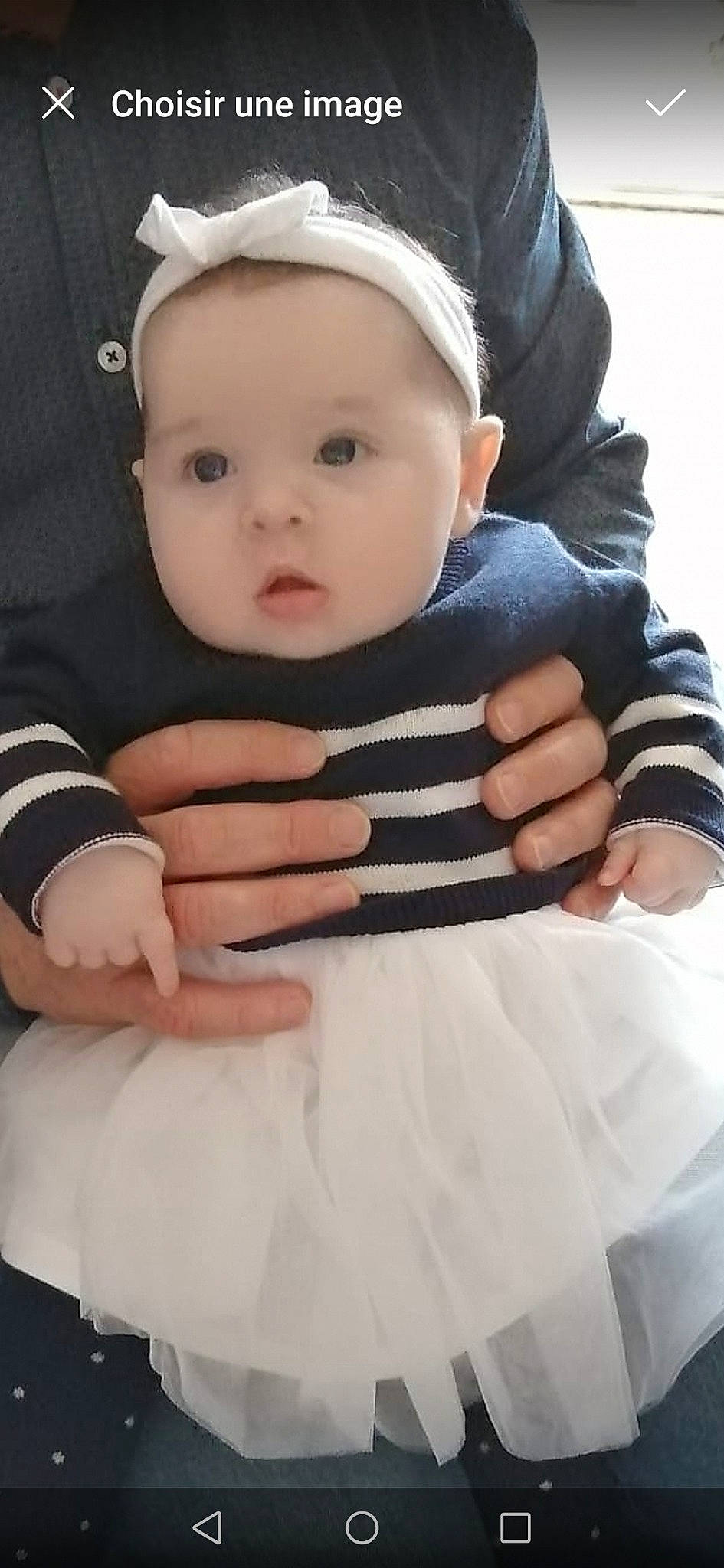 Cally a rejoint le concours — aidez-le/la à gagner de superbes lots ! baby, baby_products, baby_toddler_clothing, cap, child, comfort, eye, eyelash, fashion_accessory, finger, fur, gesture, hand, happy, person, pink, skin, sleeve, thumb, toddler