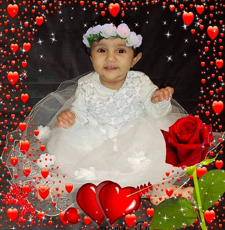 Jashfa participe au concours pour gagner de l'argent avec cette photo : child, christmas, christmas_eve, happy, headwear, joy, love, person, petal, photography, photomontage, plant, red, smile, toddler, valentines_day