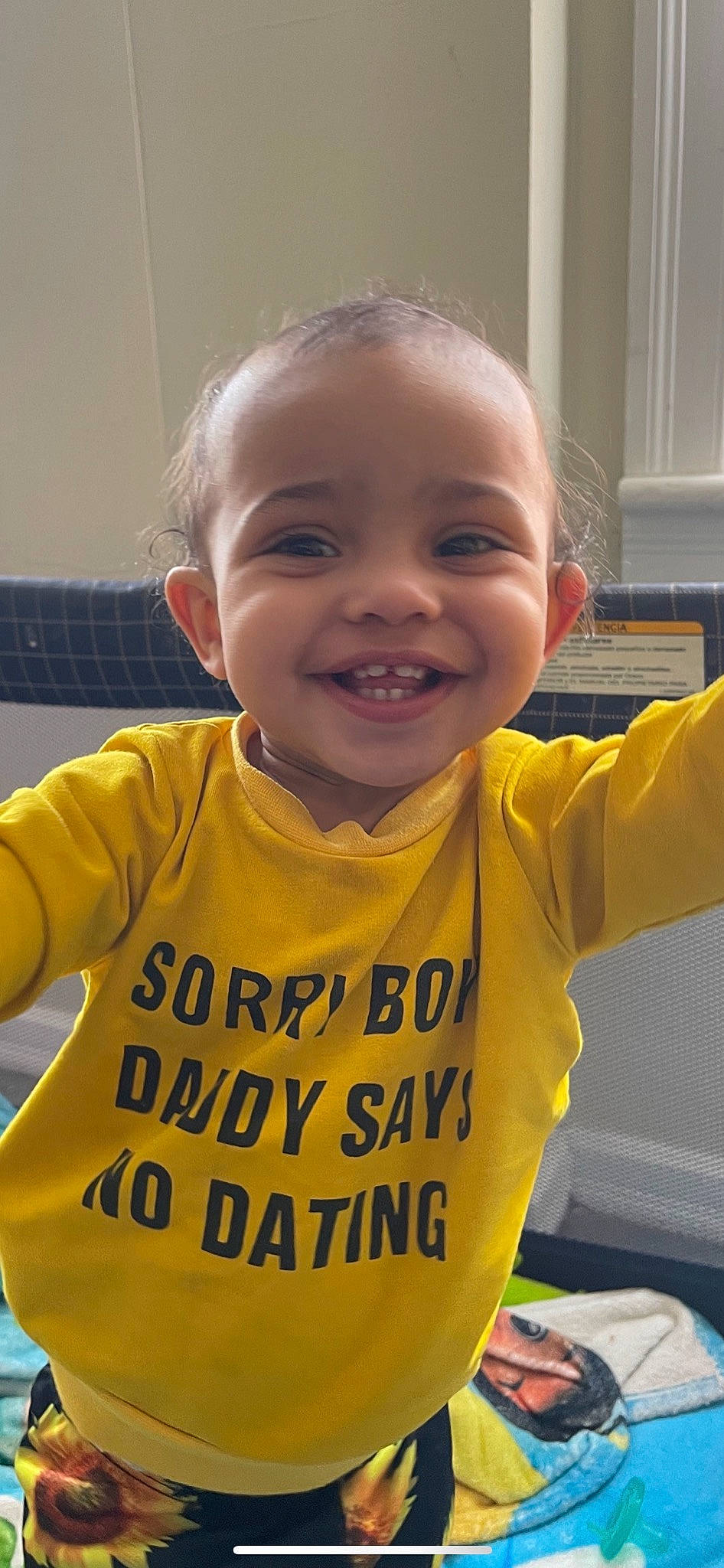 Caleyah is registered to the contest to win money with this photo: arm, cheek, chin, eye, eyebrow, face, facial_expression, forehead, hand, happy, head, human_body, joint, joy, mouth, nose, person, product, skin, sleeve