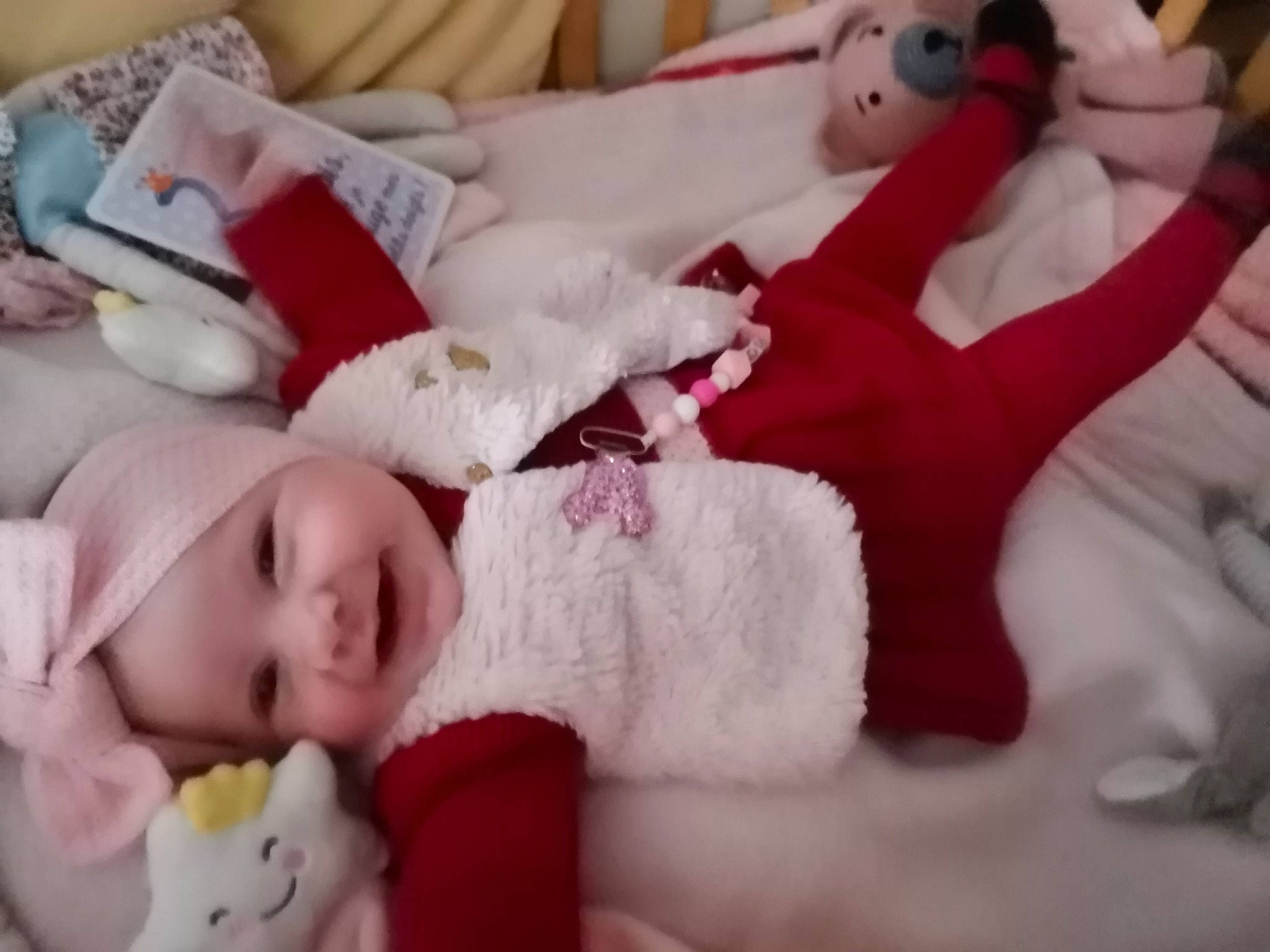 éléna participe au concours pour gagner de l'argent avec cette photo : baby, baby_sleeping, baby_toddler_clothing, carmine, cheek, child, comfort, finger, fur, headwear, joy, linens, mammal, person, pink, room, skin, stuffed_toy, textile, toddler