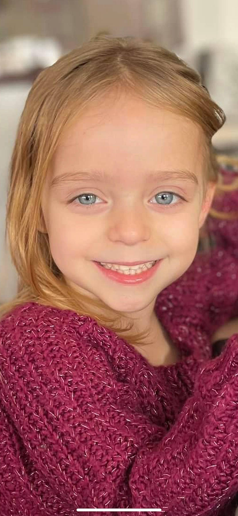 Lilou participe au concours pour gagner de l'argent avec cette photo : cheek, chin, eyebrow, eyelash, facial_expression, flash_photography, forehead, hair, hairstyle, happy, human_body, iris, jaw, joy, lip, neck, nose, organ, person, pink