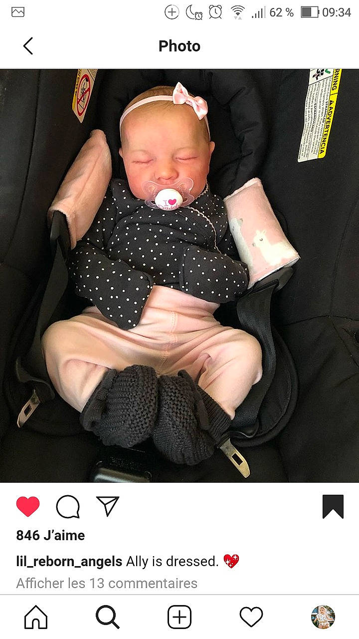 Alyson participe au concours pour gagner de l'argent avec cette photo : arm, baby, baby_in_car_seat, baby_products, car_seat, child, person, photo_caption, photography, product, sitting, snapshot, stock_photography, toddler