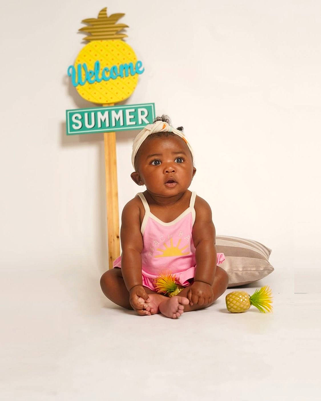 Kross joined the competition — help win amazing prizes! ananas, baby, baby_toddler_clothing, baby_toys, barefoot, box, child, crown, flooring, font, fruit, happy, logo, natural_foods, person, play, product, sleeve, t_shirt, toddler