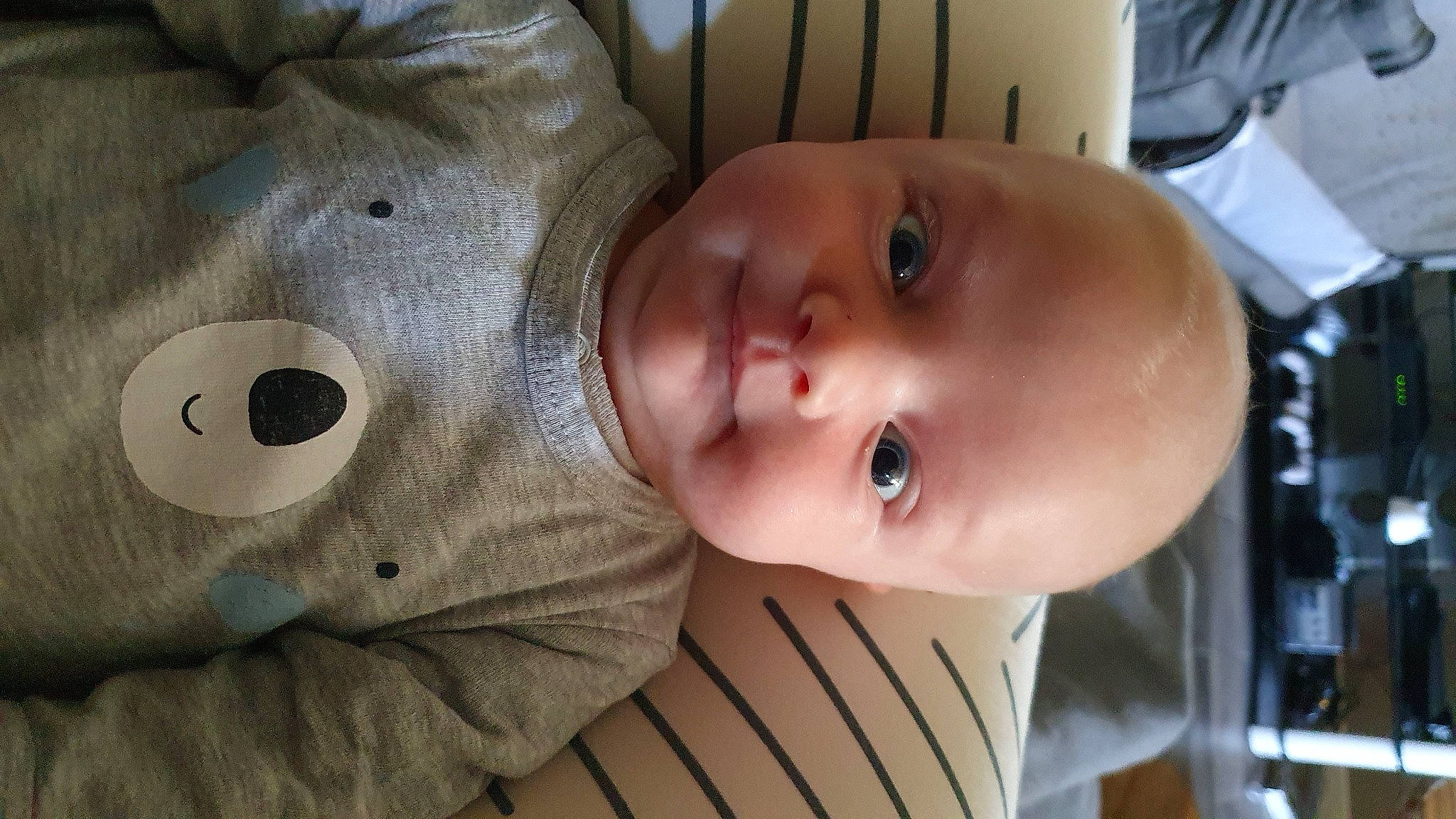 Mathéo participe au concours pour gagner de l'argent avec cette photo : baby, baby_toddler_clothing, cheek, chin, eye, eyebrow, facial_expression, head, headgear, iris, lip, mammal, mouth, nose, person, product, skin, sleeve, smile, toddler