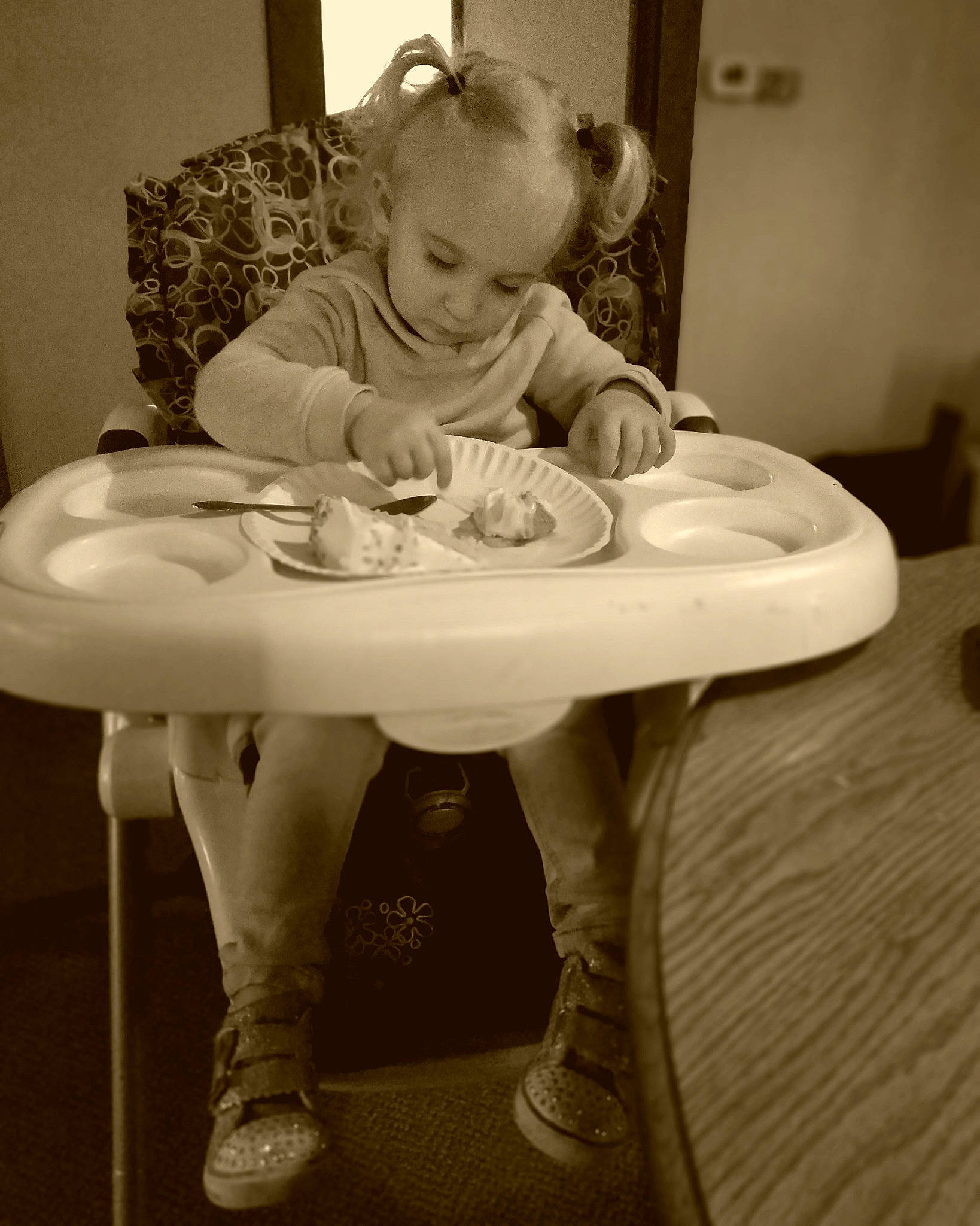 Lillian Jo is registered to the contest to win money with this photo: arm, black, black_and_white, chair, dress, eye, face, footwear, hair, happy, head, leg, monochrome, monochrome_photography, person, smile, style, table, tableware, white