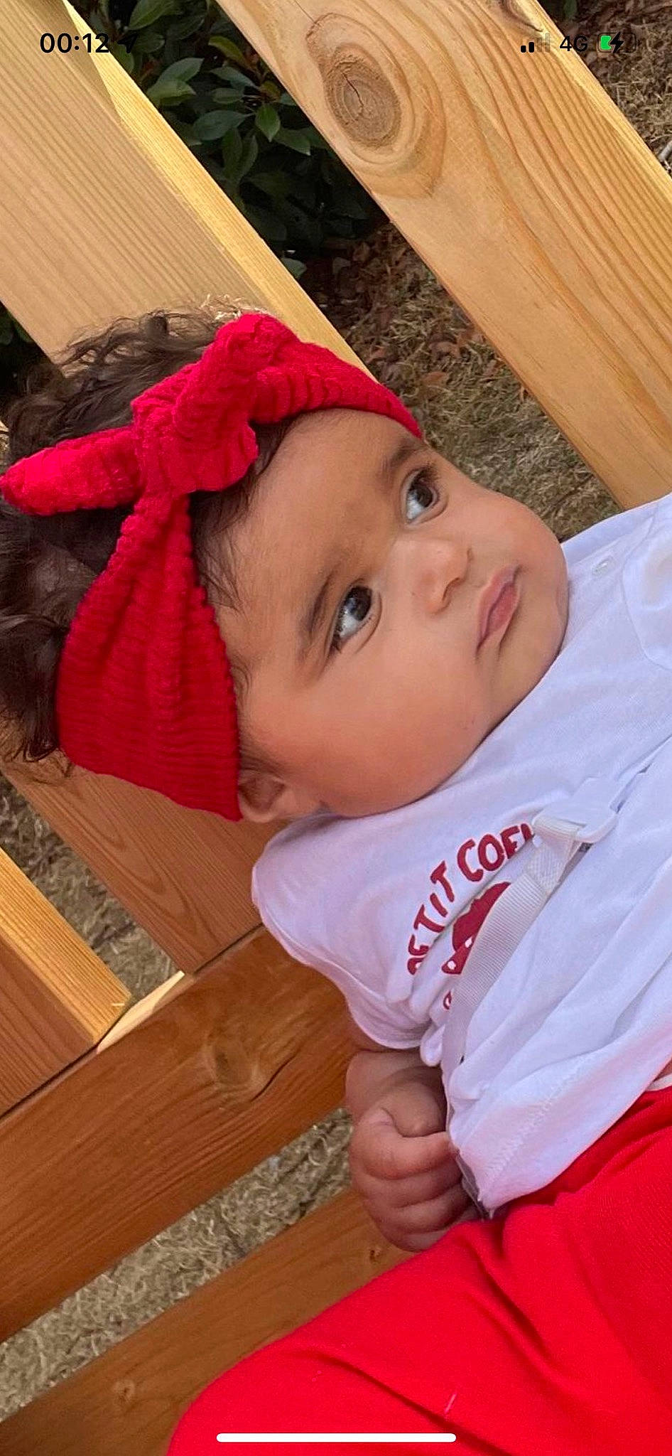 Maria a rejoint le concours — aidez-le/la à gagner de superbes lots ! baby, baby_toddler_clothing, cheek, child, eye, eyelash, fashion_accessory, flooring, happy, hardwood, hat, headwear, lip, nose, person, pink, skin, sleeve, toddler, varnish