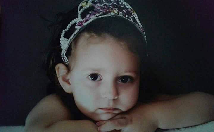 Noelia participe au concours pour gagner de l'argent avec cette photo : baby, cheek, child, face, fashion_accessory, forehead, hair_accessory, head, headband, headgear, headpiece, lip, nose, person, photography, portrait_photography, toddler