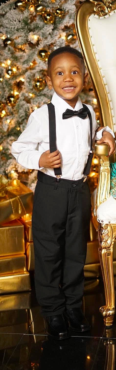 Jaqualyn joined the competition — help win amazing prizes! belt, blazer, bow_tie, button, collar, dress_shirt, event, eyewear, fashion_accessory, fashion_design, formal_wear, gesture, joy, person, pocket, sleeve, suit_trousers, tie, tradition, tuxedo